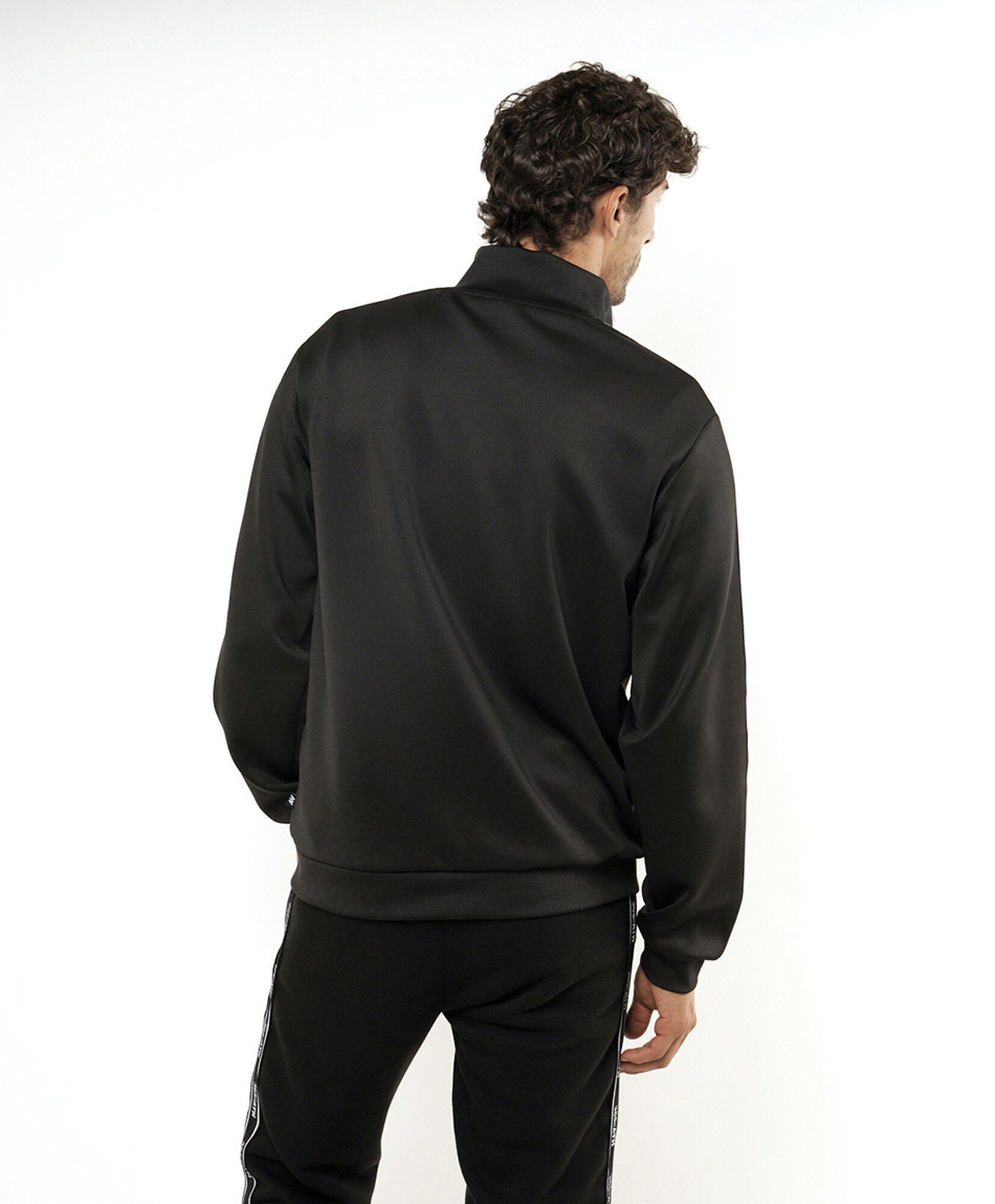 Polerón deportivo hombre línea lateral Polerón deportivo hombre línea lateral