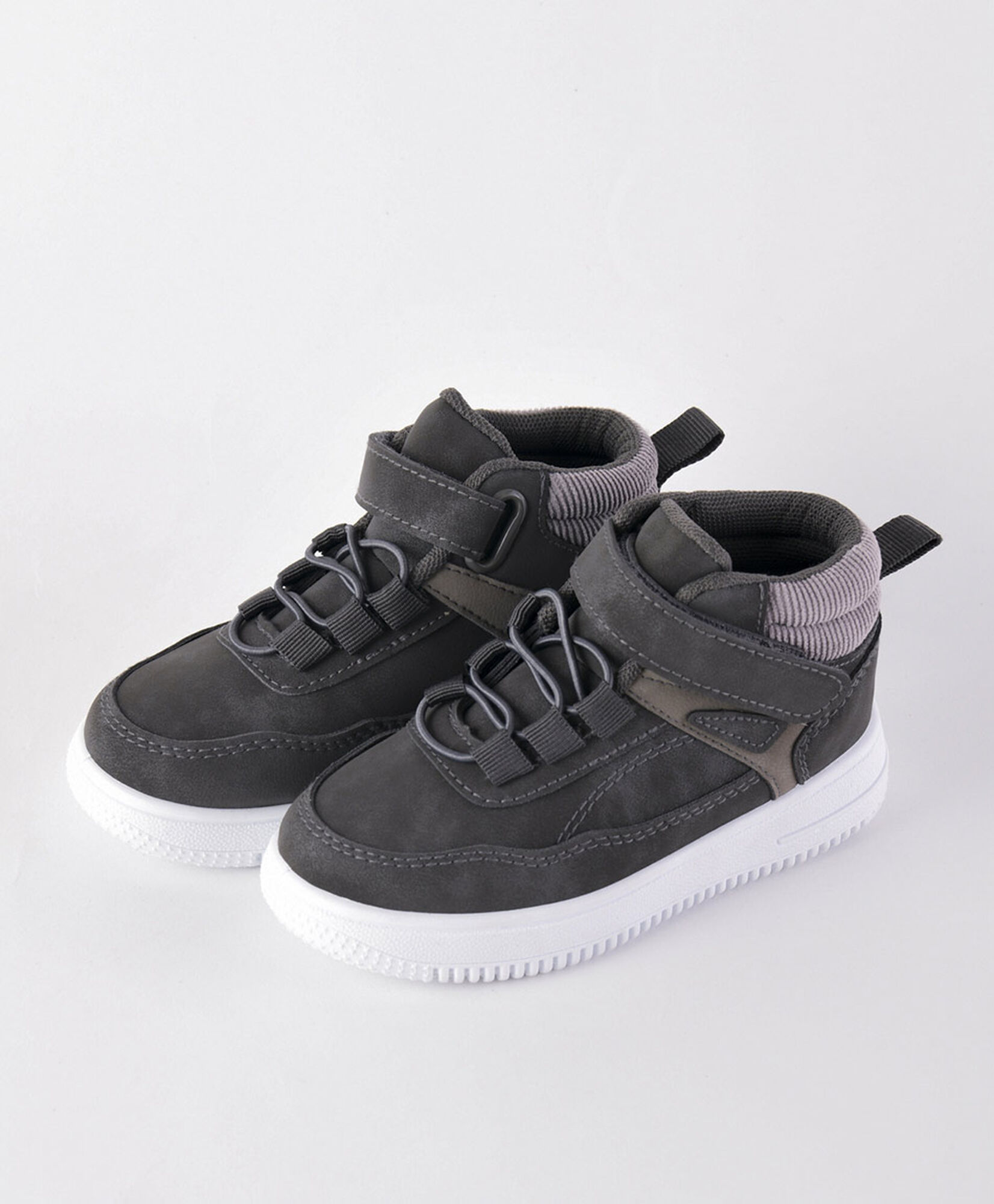 Zapatilla infantil (26 a 31) caña alta velcro Zapatilla infantil (26 a 31) caña alta velcro