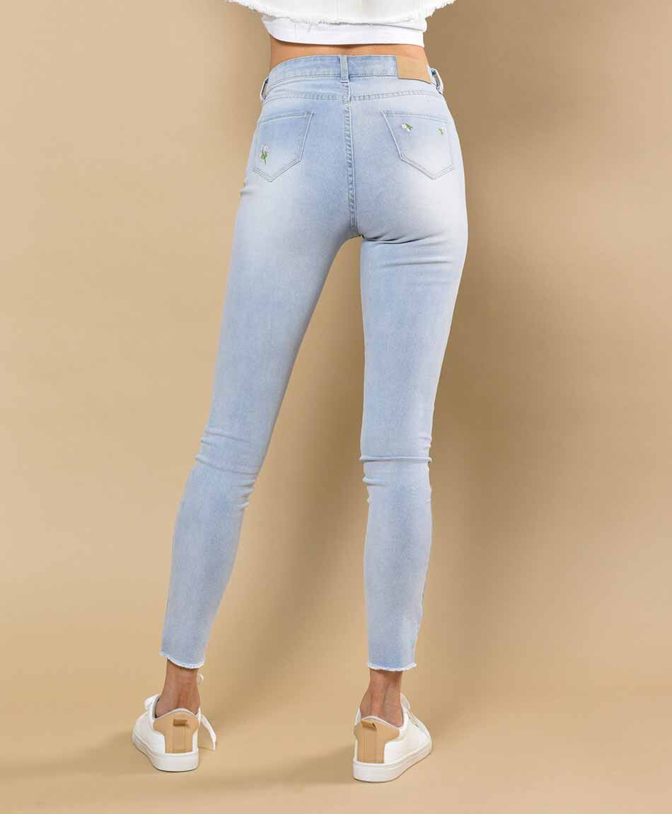 Jeans bordado