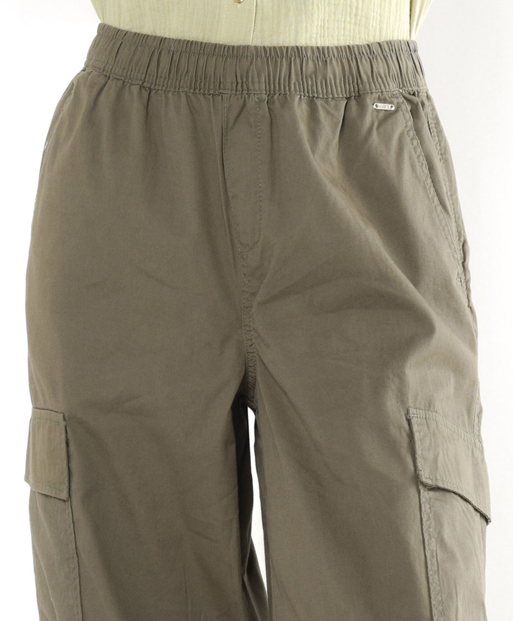 Pantalón mujer cargo ancho Pantalón mujer cargo ancho
