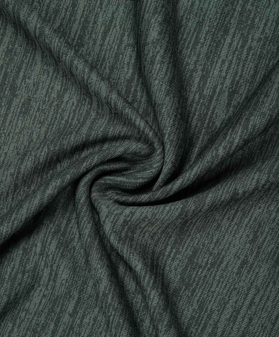 Polera deportiva hombre l&iacute;neas gris oscuro