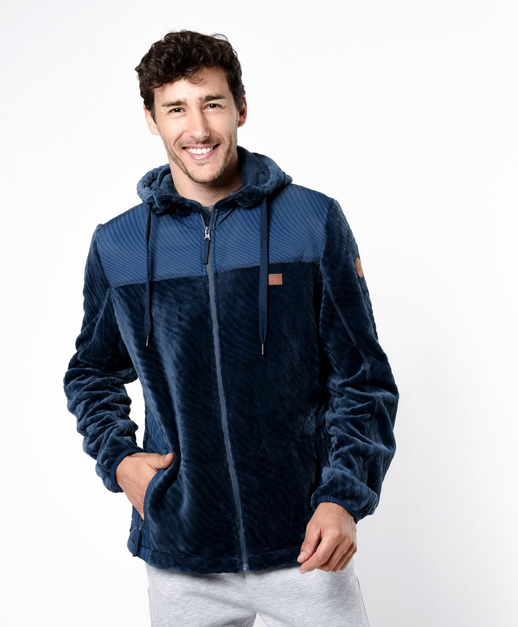 Polerón deportivo hombre suave Polerón deportivo hombre suave