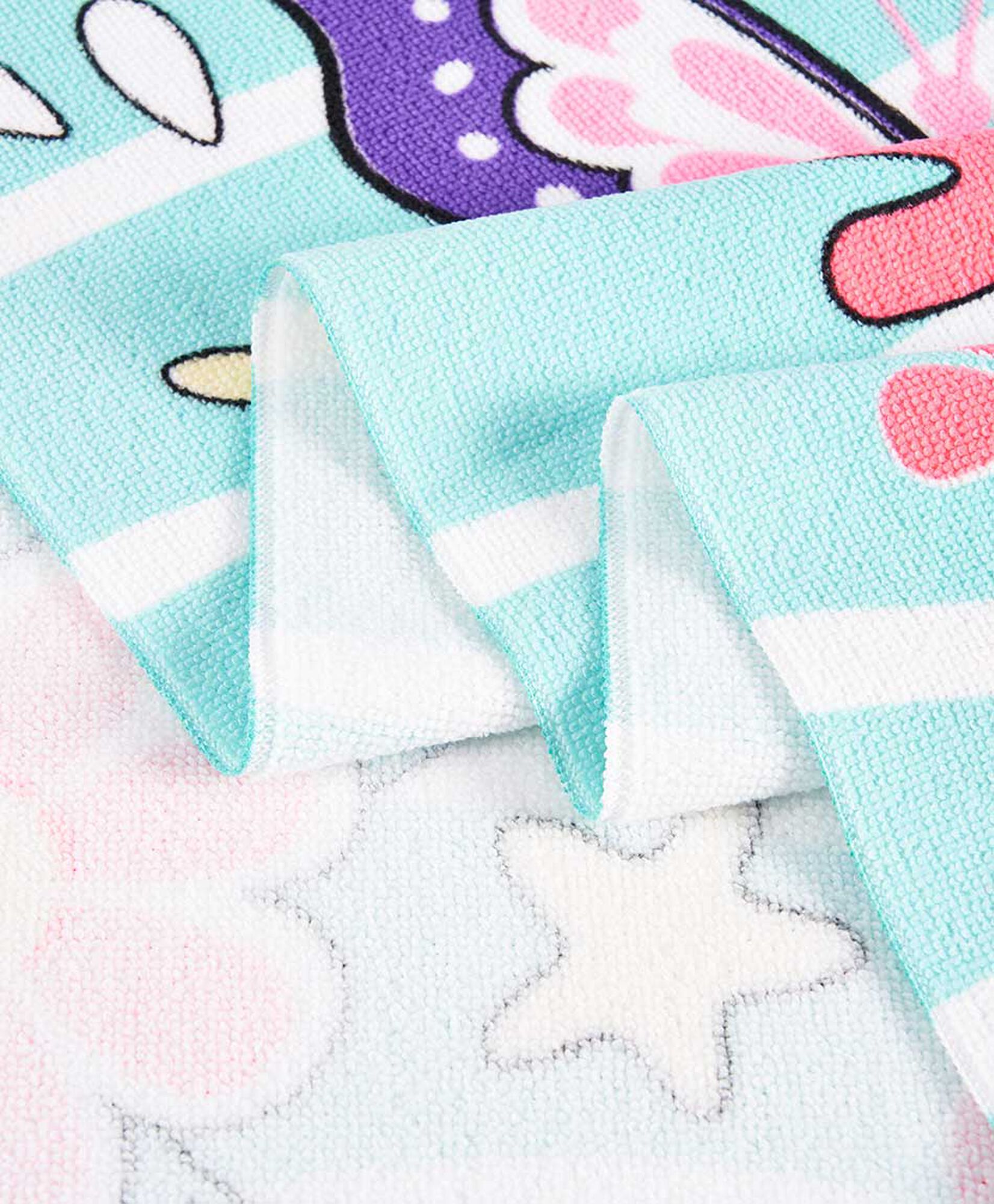 Toalla niña mariposas Toalla niña mariposas