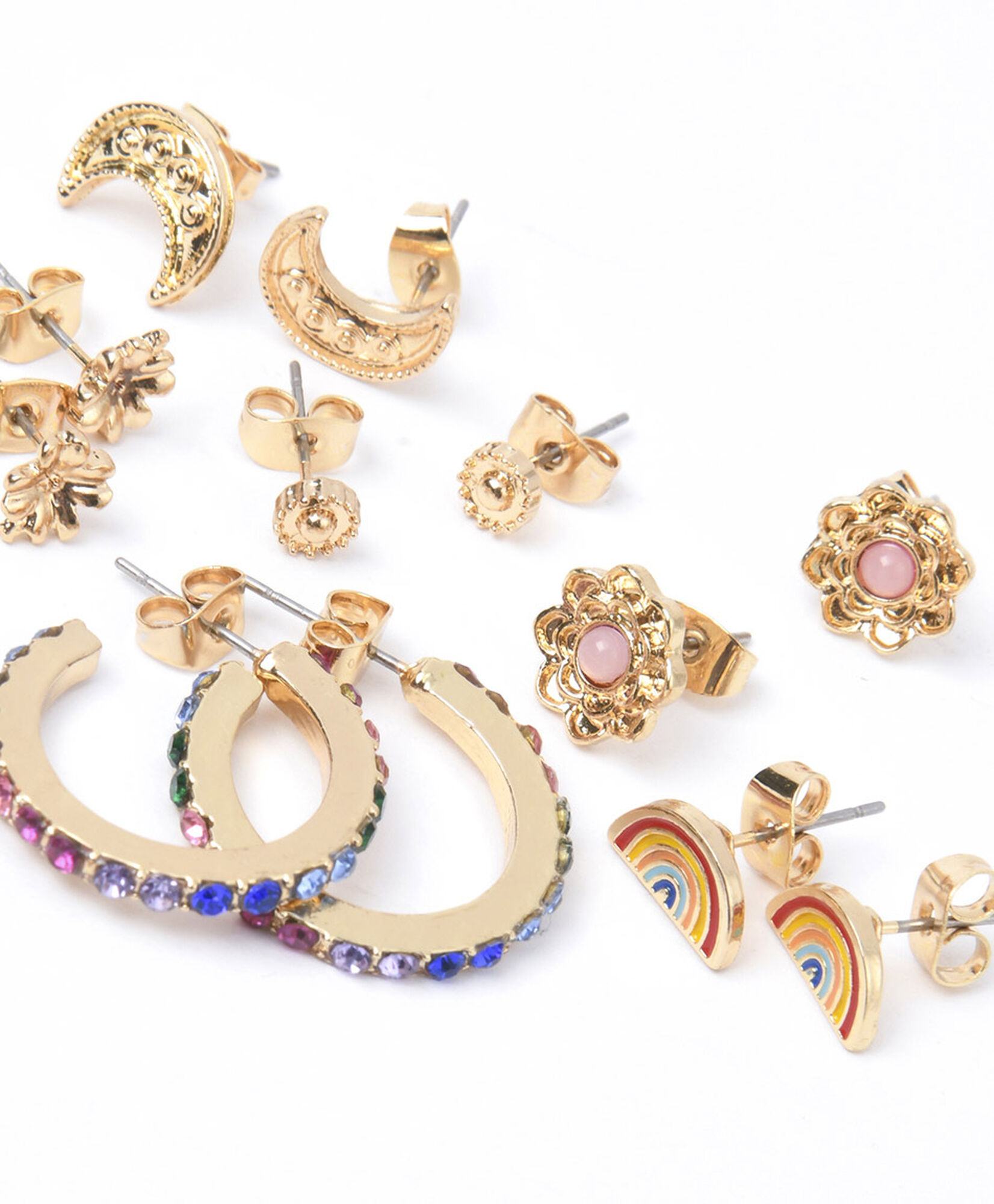Set 7 aros mujer diseños dorados Set 7 aros mujer diseños dorados