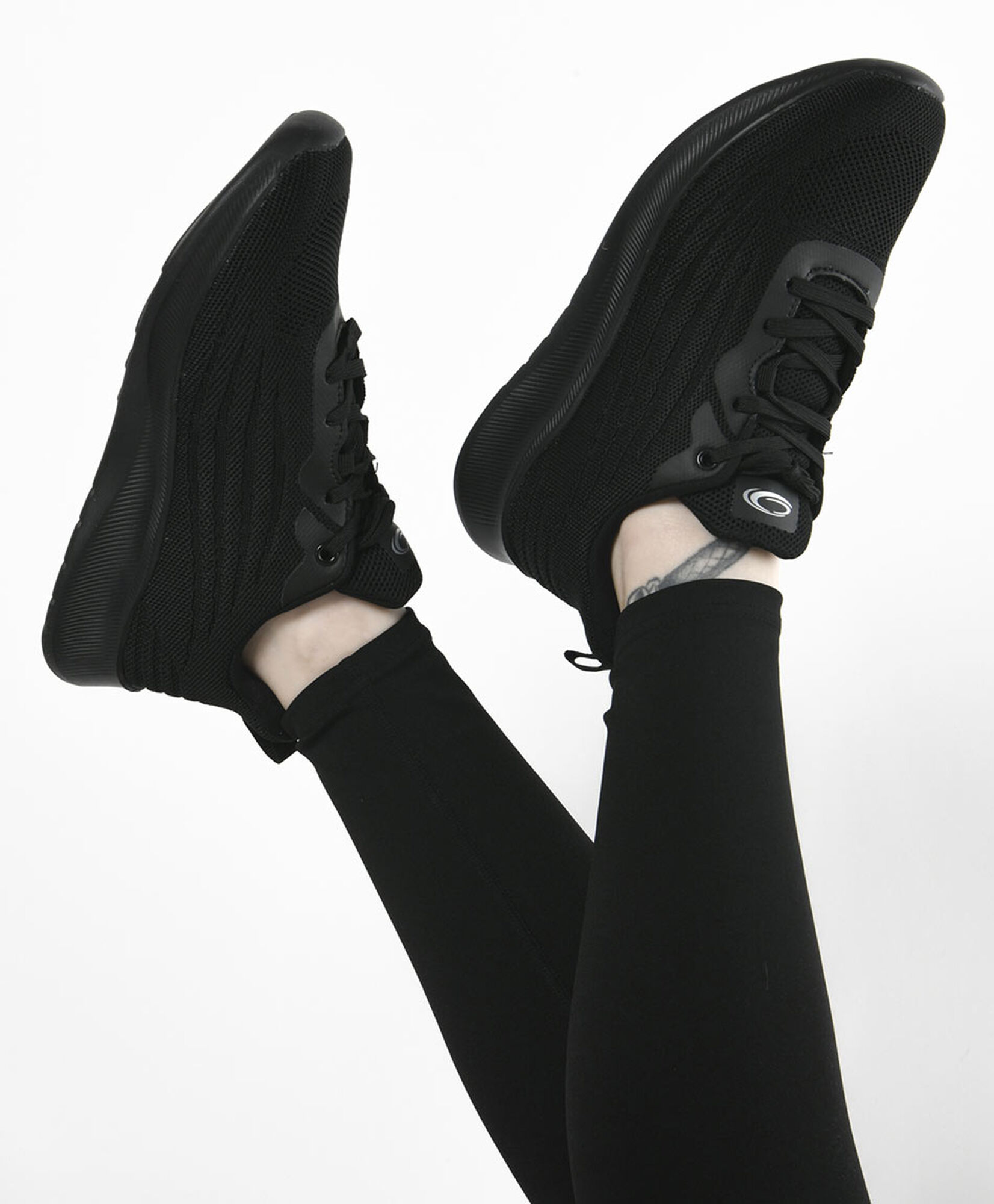 Zapatilla deportiva malla plataforma Zapatilla deportiva malla plataforma
