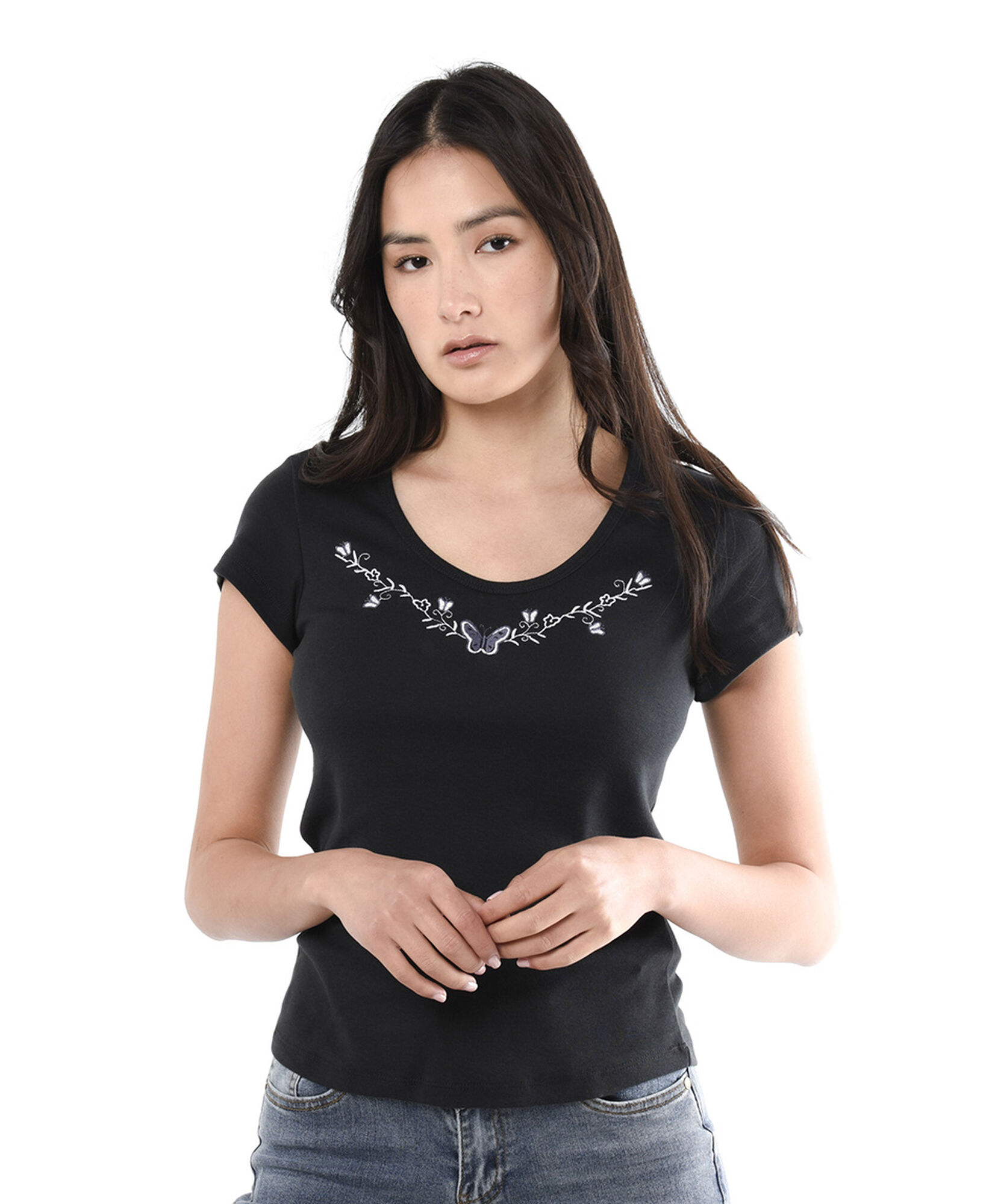 Polera mujer mariposa bordada Polera mujer mariposa bordada