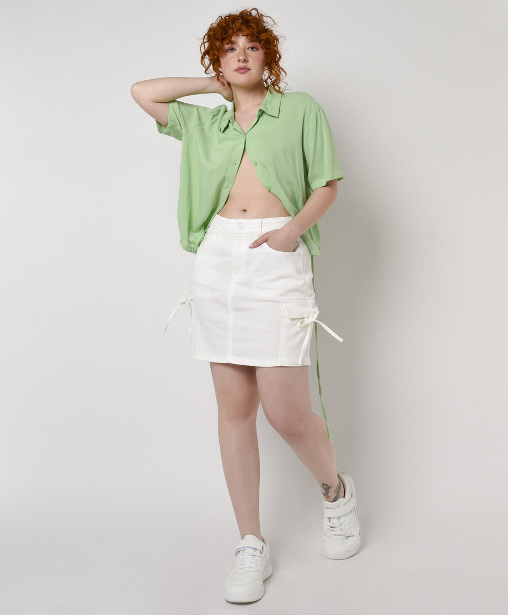 Mini falda mujer blanca cargo lazos Mini falda mujer blanca cargo lazos