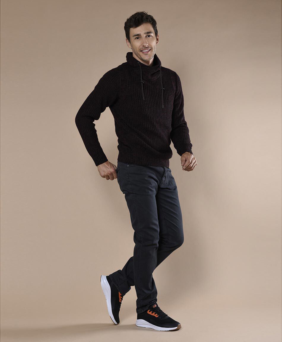 Zapatilla training con cordones