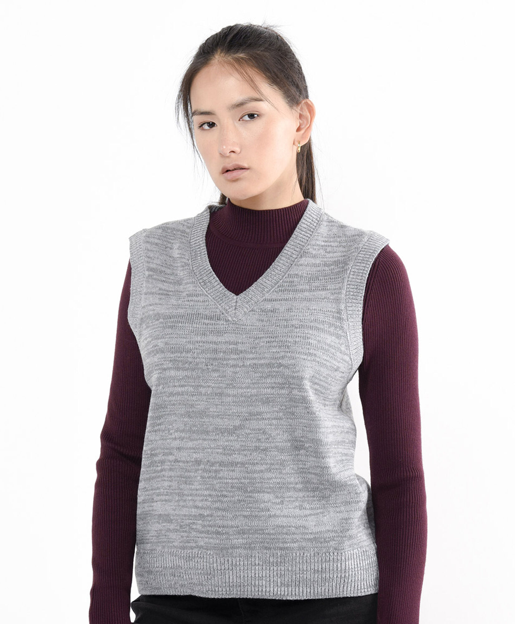 Sweater mujer sin mangas gris Sweater mujer sin mangas gris