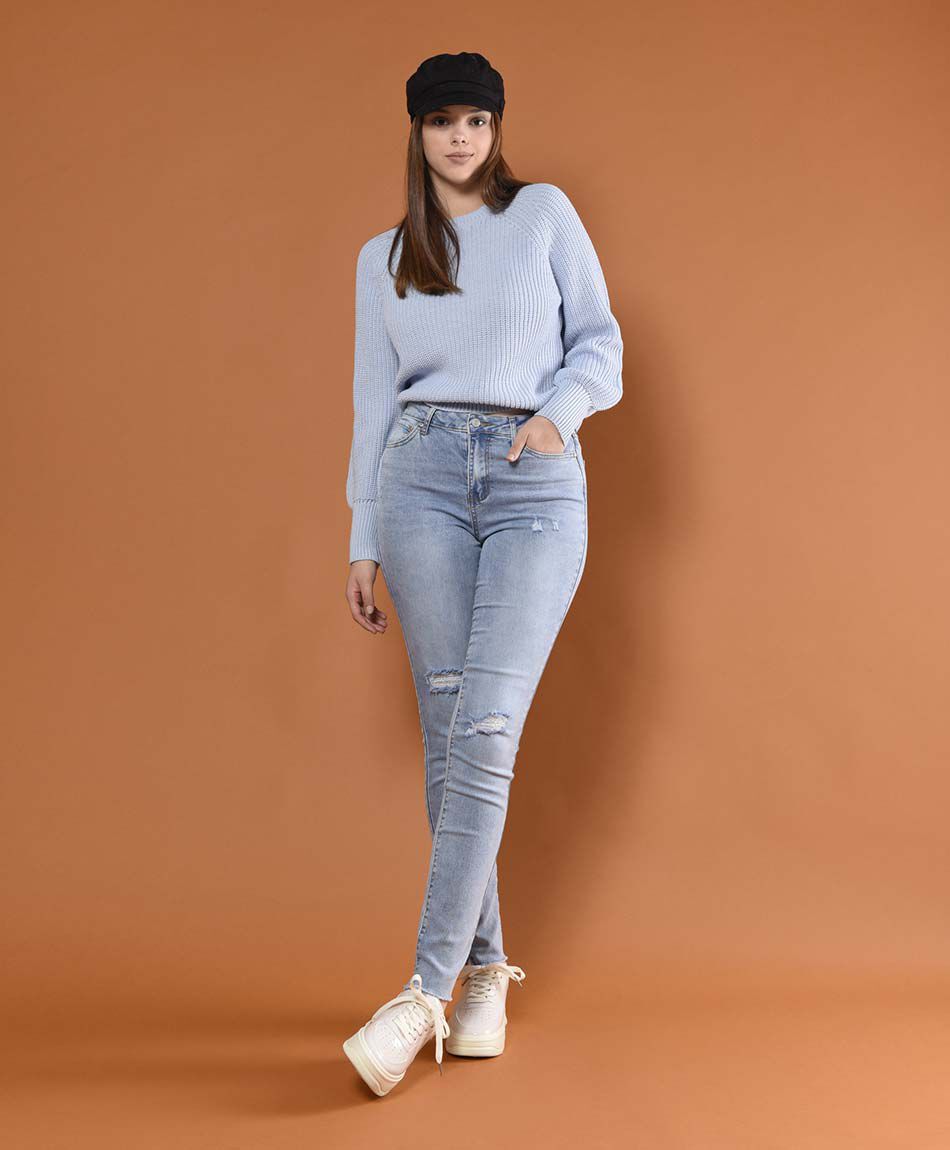 Jeans mujer bota desflecada skinny fit