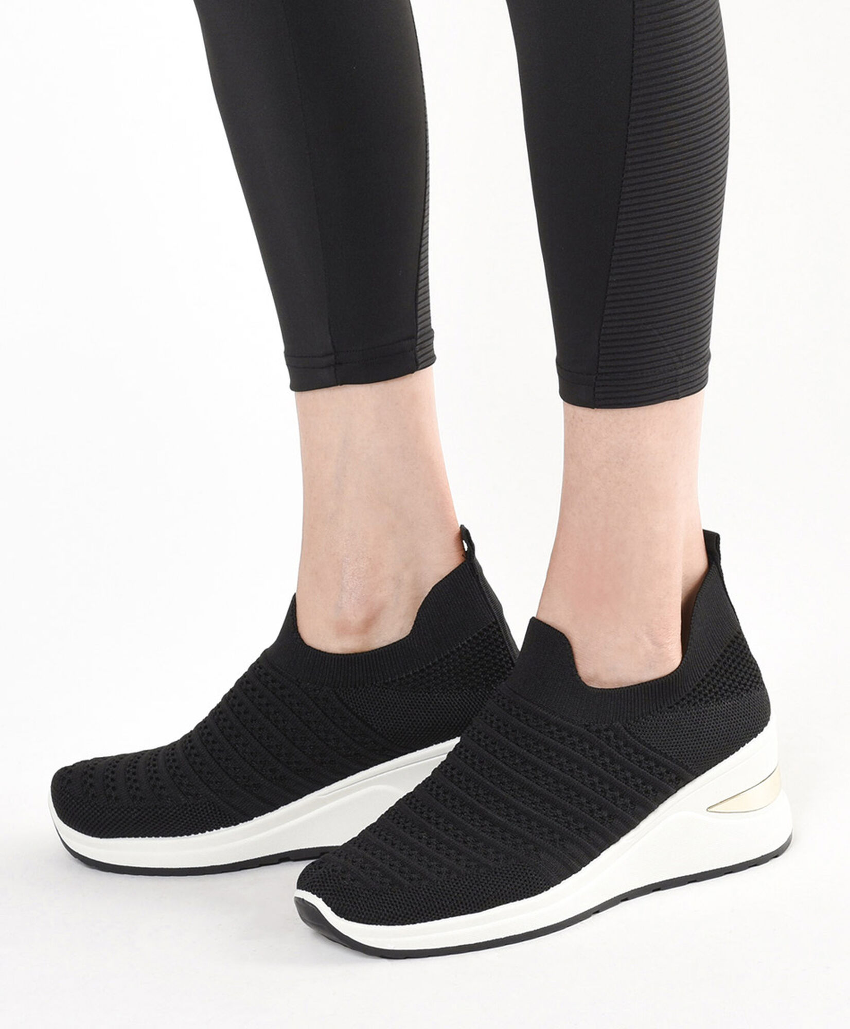 Zapatilla mujer slip on plataforma Zapatilla mujer slip on plataforma