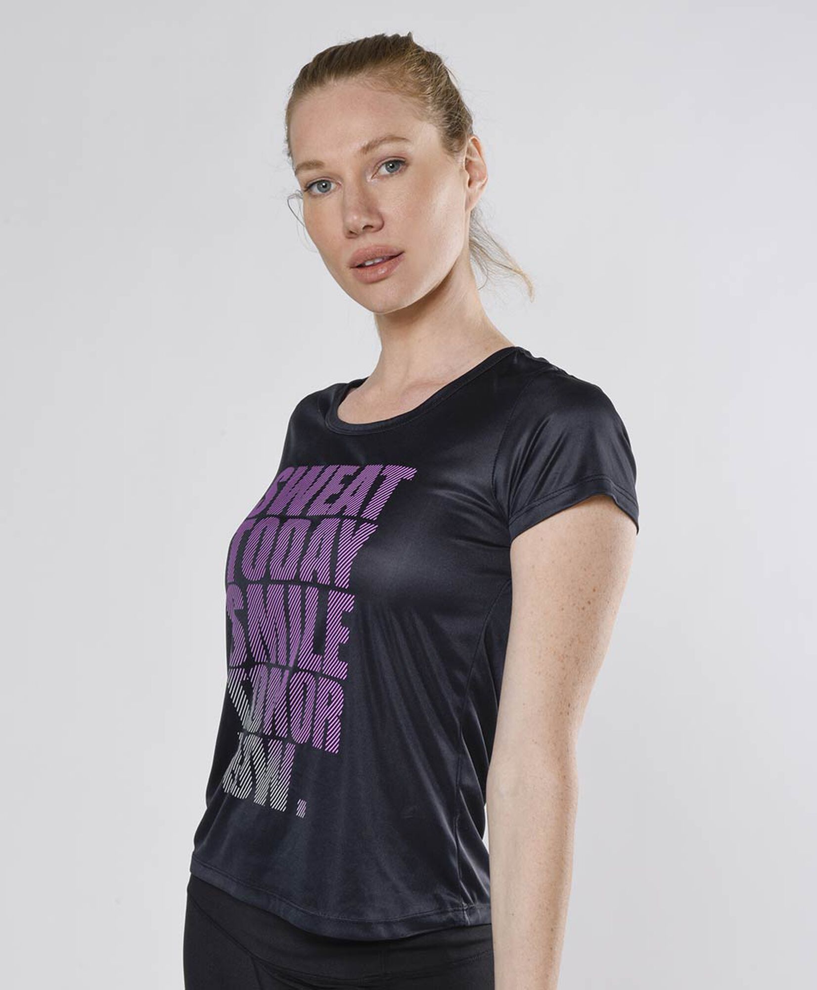 Polera deportiva mujer espalda mesh Polera deportiva mujer espalda mesh