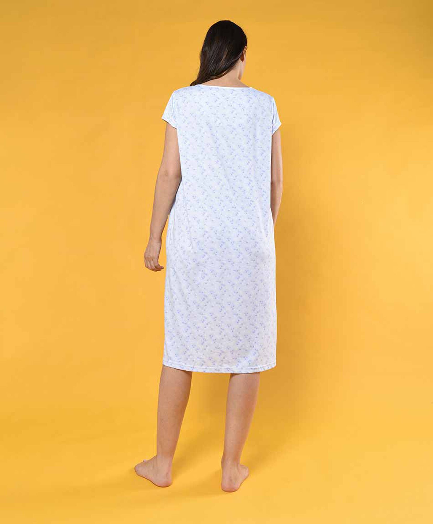 Camisa de dormir larga cuello cuadrado Camisa de dormir larga cuello cuadrado