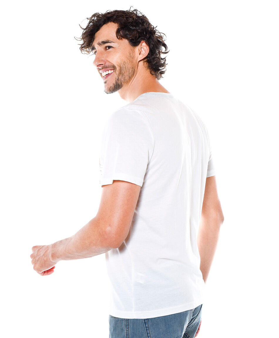 Polera estampada cuello redondo