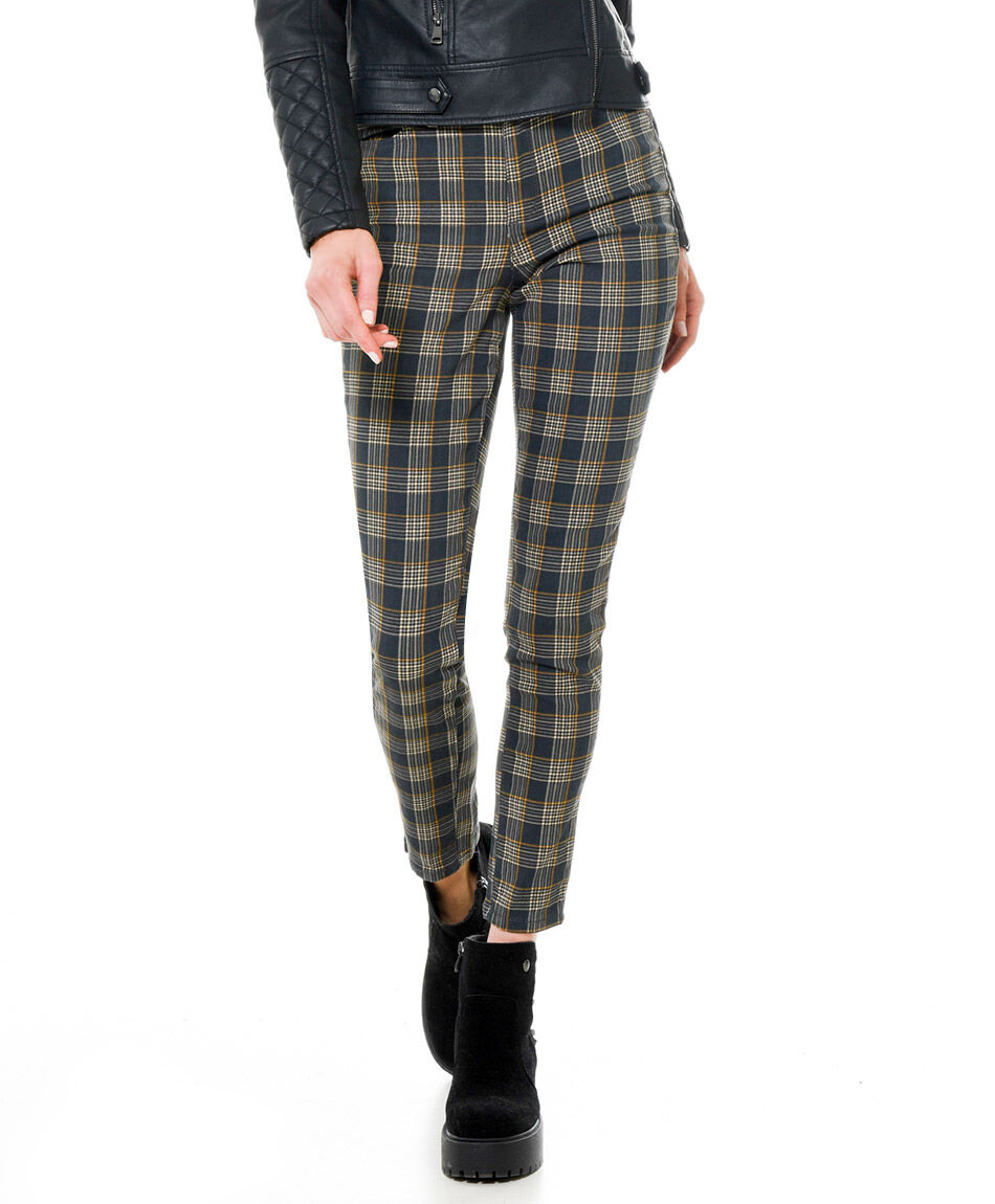 Jeans estampado escoces