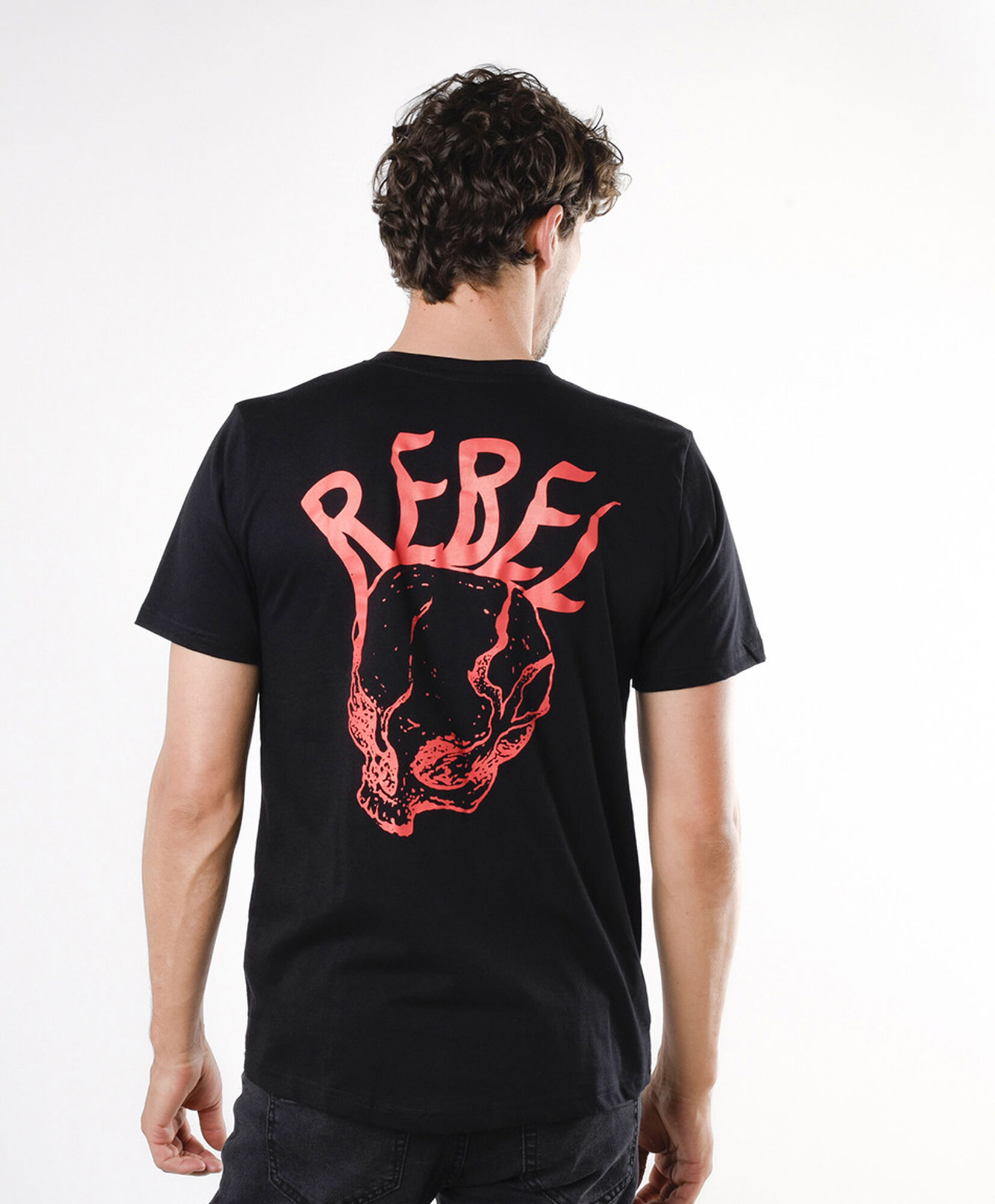 Polera hombre doble estampado rebel Polera hombre doble estampado rebel
