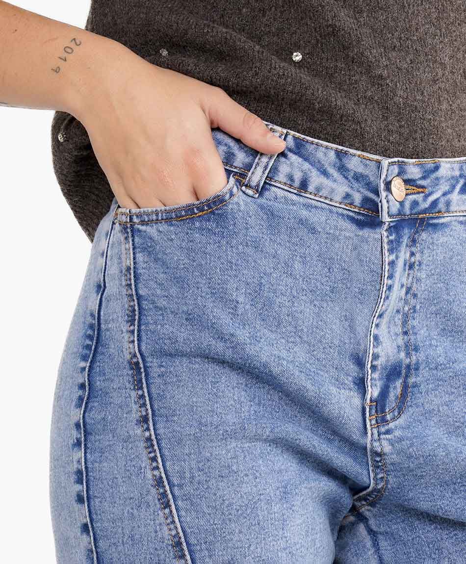 Jeans mujer wide leg bolsillos cargo