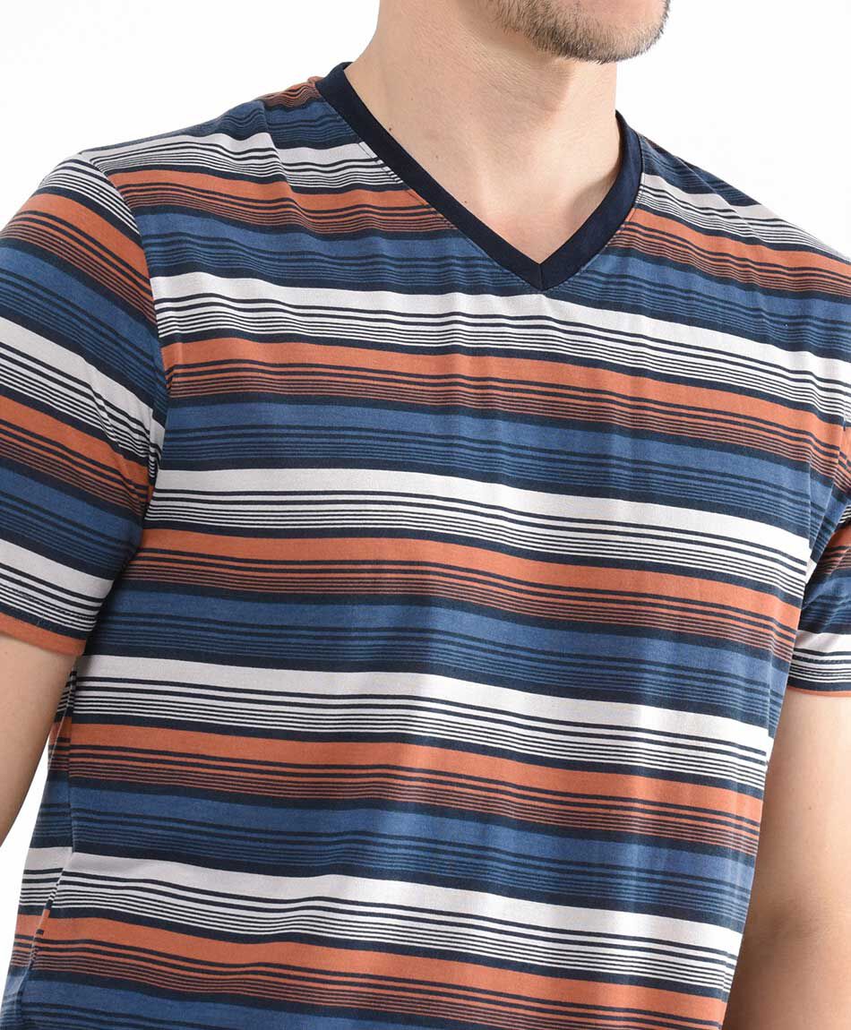 Pijama hombre cuello v lineas