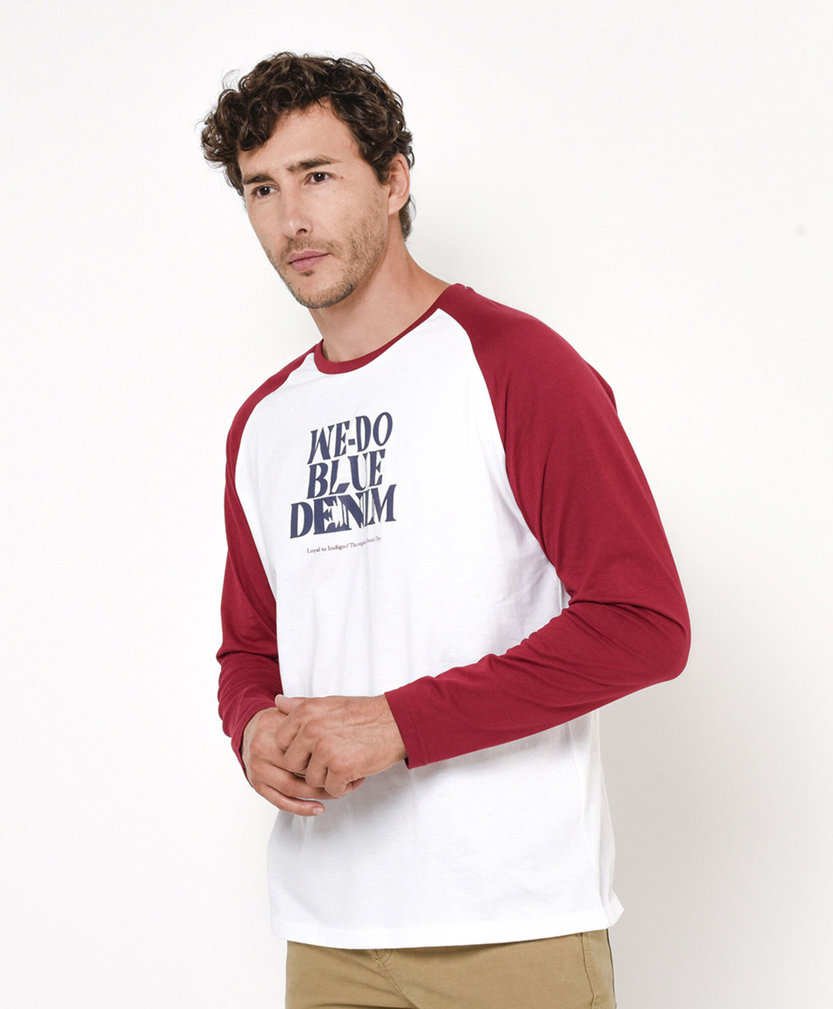 Polera hombre bicolor frase Polera hombre bicolor frase