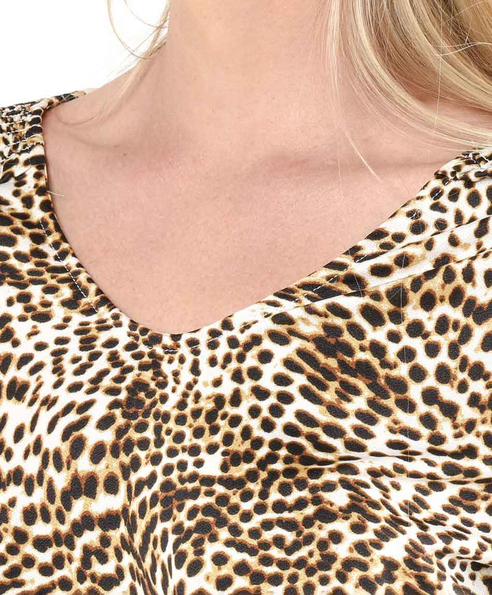Polera mujer animal print media manga Polera mujer animal print media manga