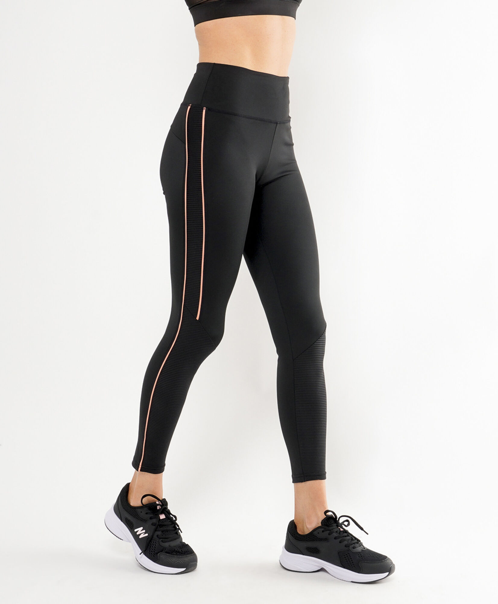 Calza deportiva mujer línea textura Calza deportiva mujer línea textura