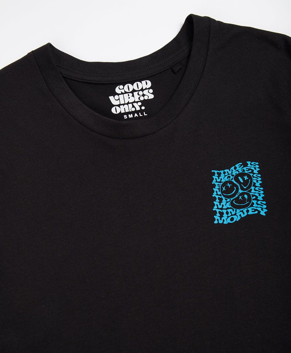 Polera hombre doble estampado graffiti caritas