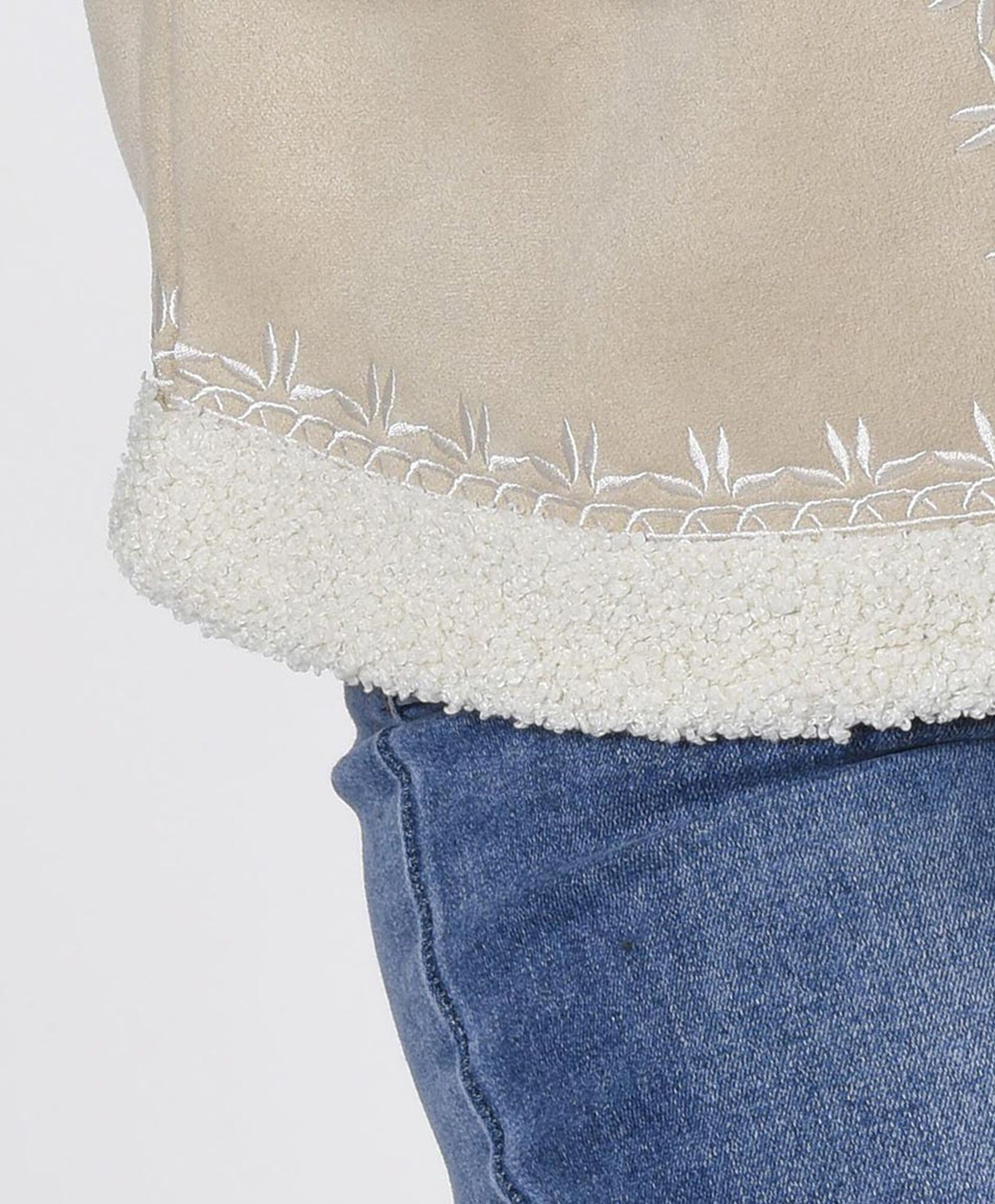 Chaqueta mujer velvet bordada sin mangas Chaqueta mujer velvet bordada sin mangas