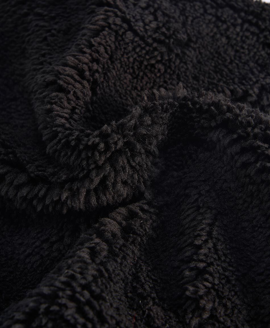 Gorro hombre urbano burdeo