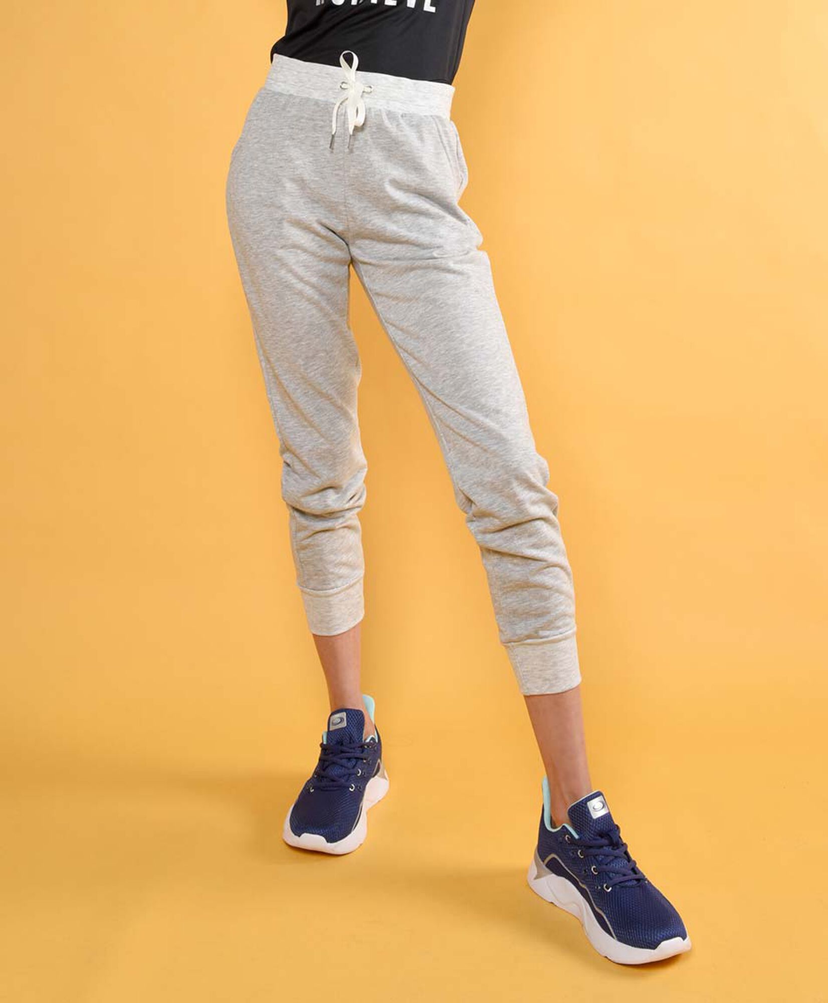 Pantalón de buzo tiro alto skinny fit Pantalón de buzo tiro alto skinny fit