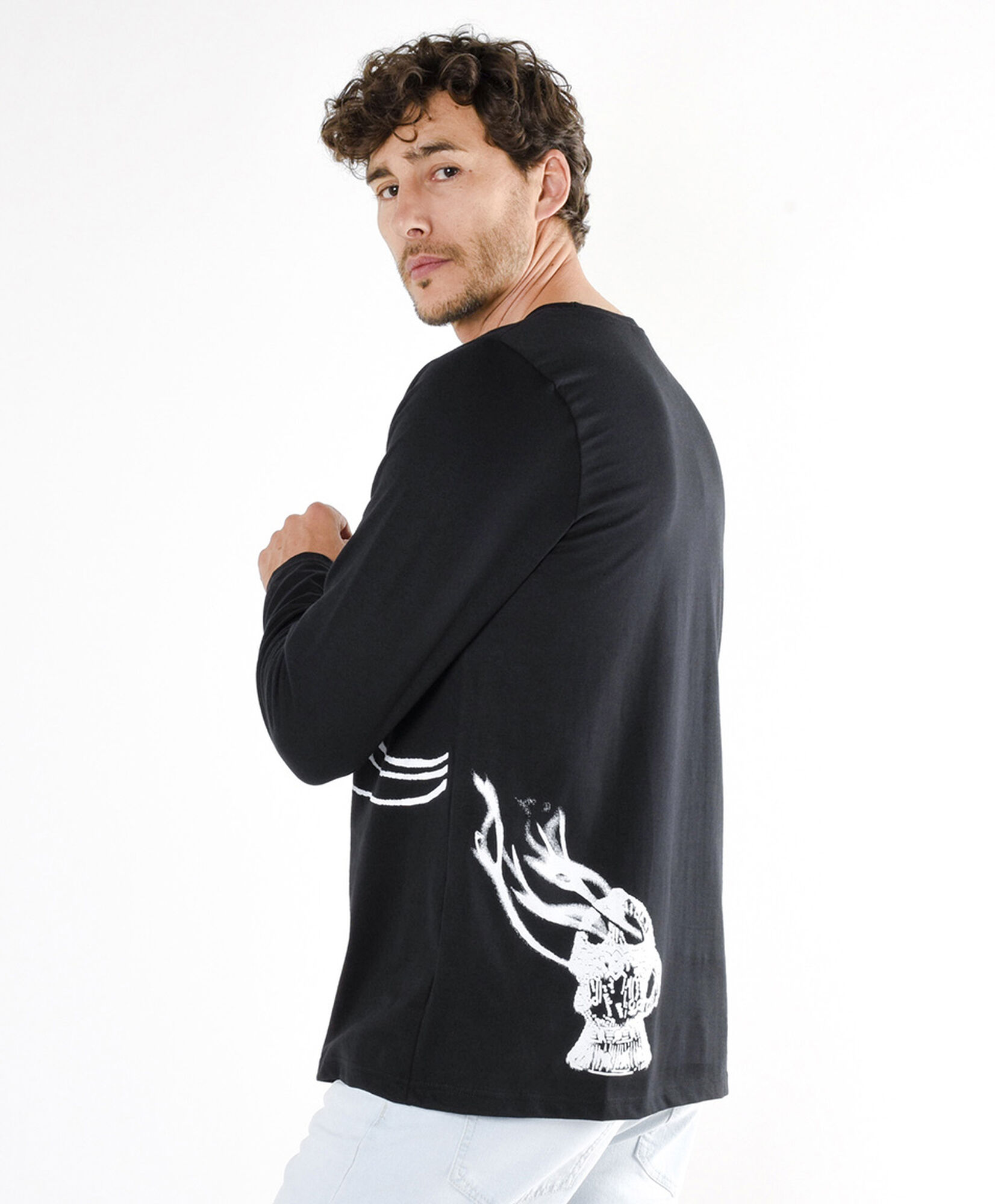 Polera hombre estampado stronger Polera hombre estampado stronger