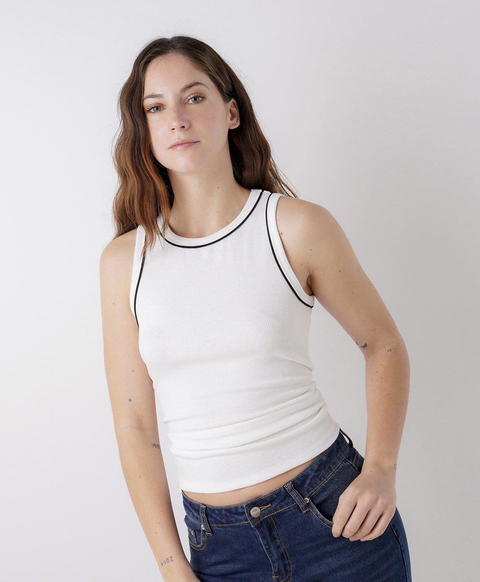 Polera mujer pipping contraste blanca