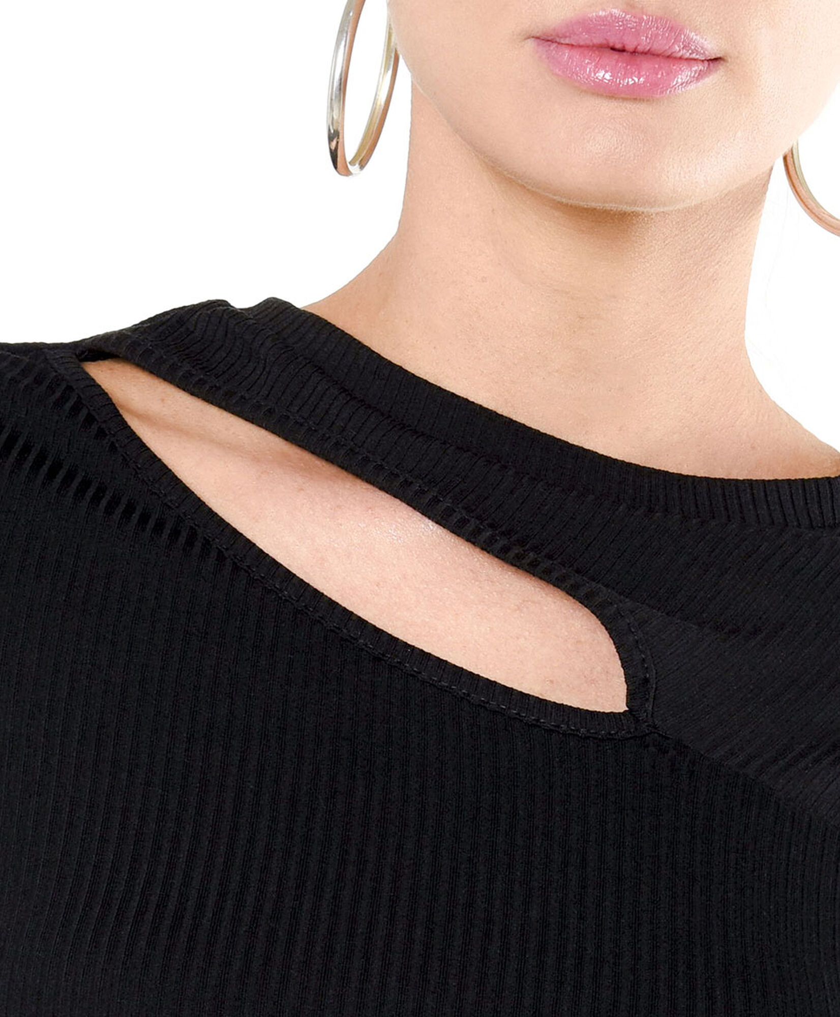 Polera mujer cut out acanalada Polera mujer cut out acanalada