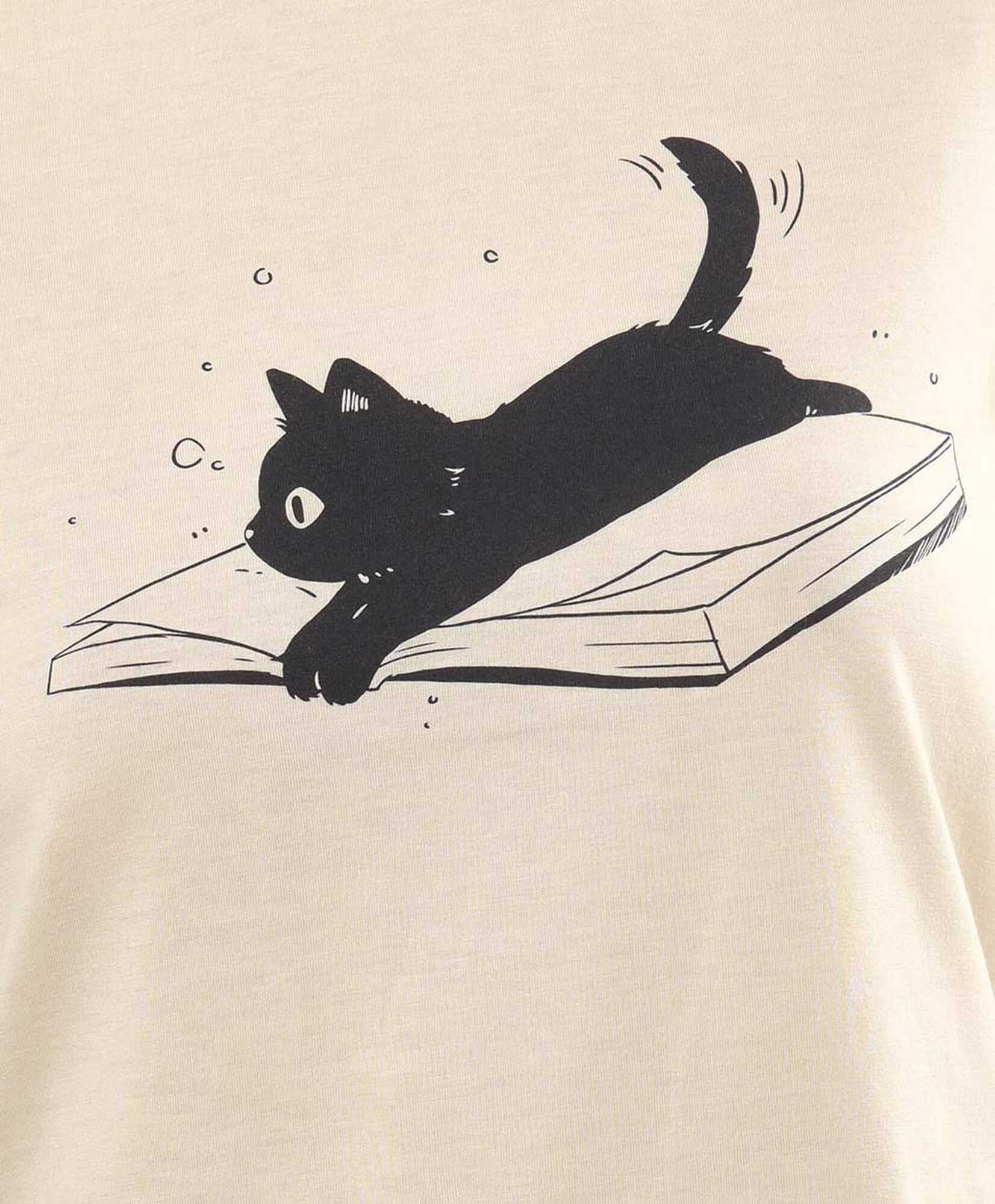 Polera mujer gato libro Polera mujer gato libro