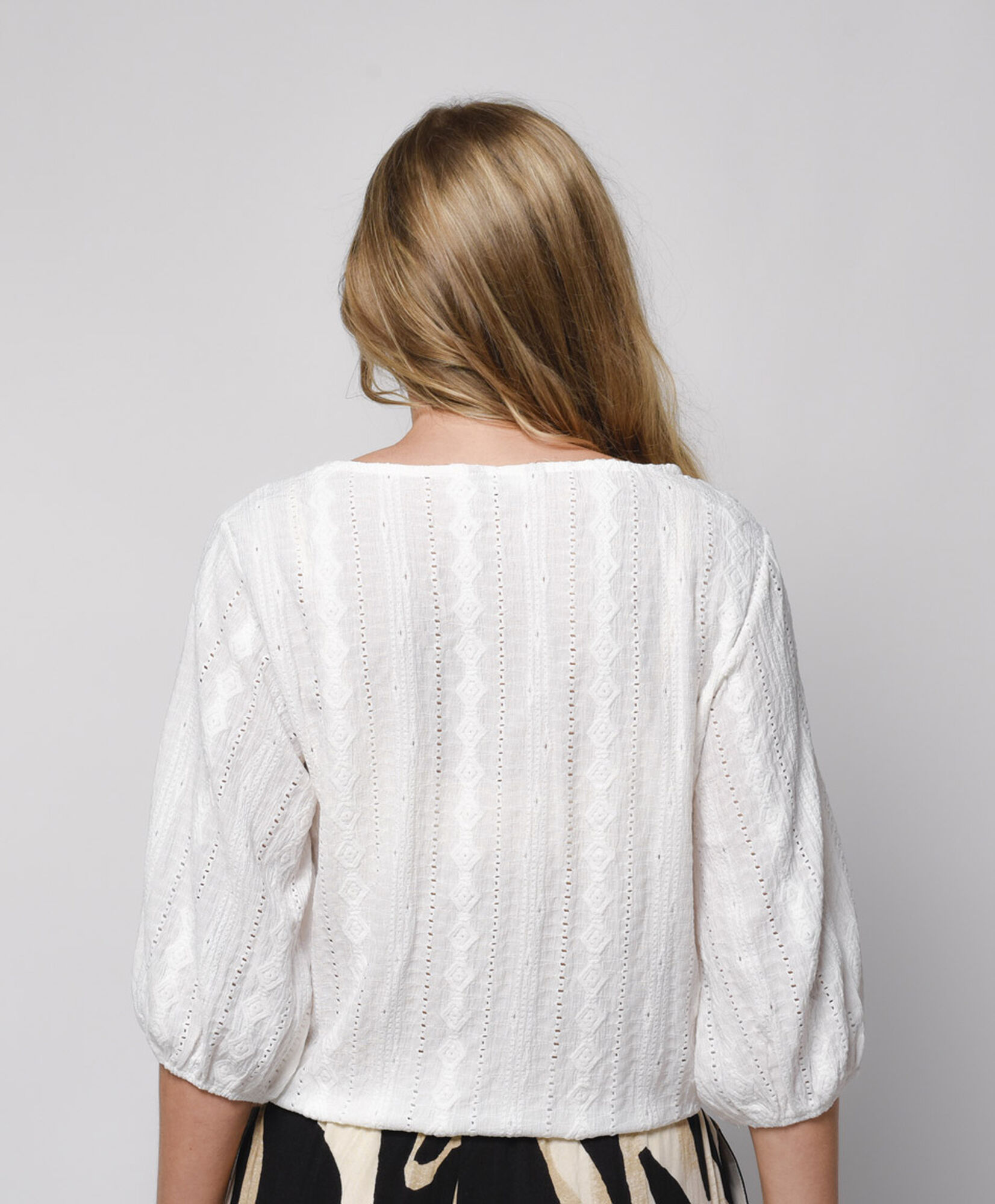 Polera mujer botones texturada Polera mujer botones texturada