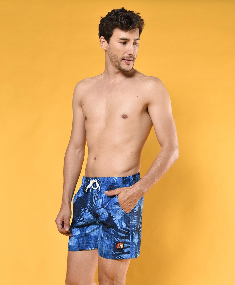 Traje de ba&ntilde;o