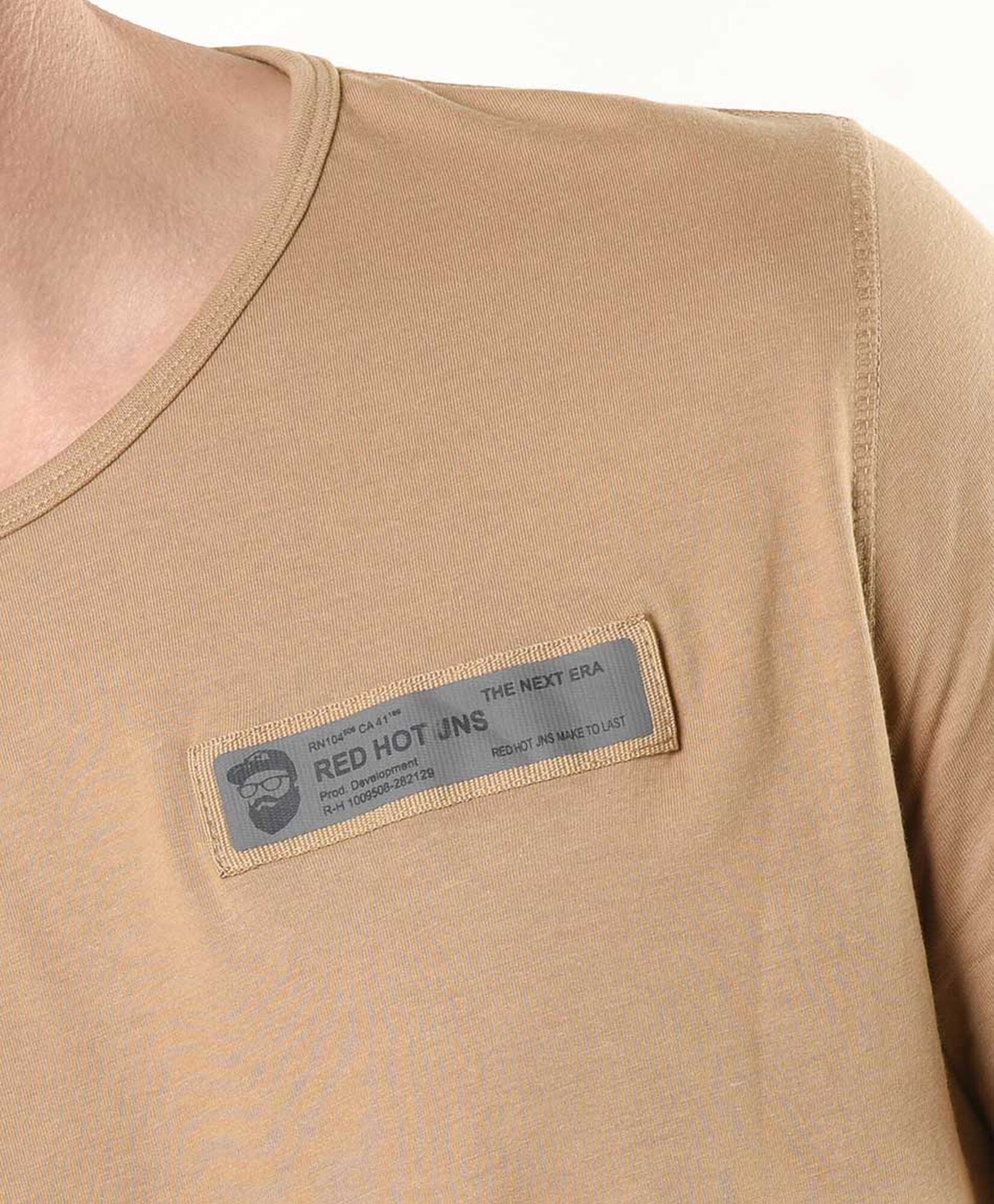 Polera hombre lisa colores parche Polera hombre lisa colores parche