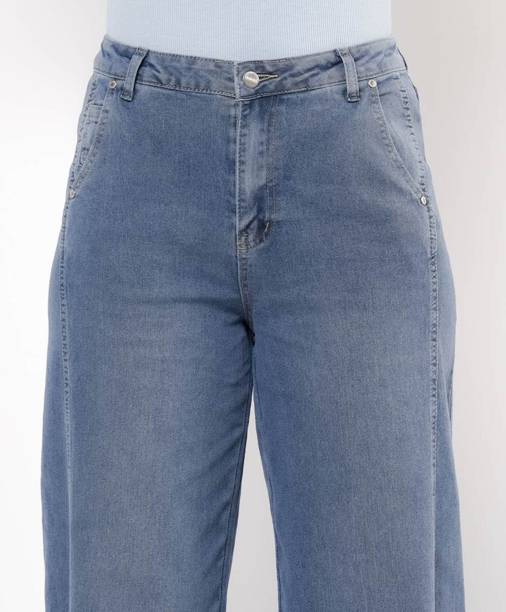 Jeans mujer corte lateral wide Jeans mujer corte lateral wide