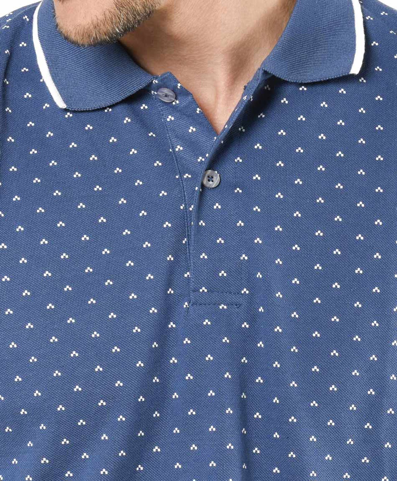 Polera hombre puntitos azul cuello piqué Polera hombre puntitos azul cuello piqué