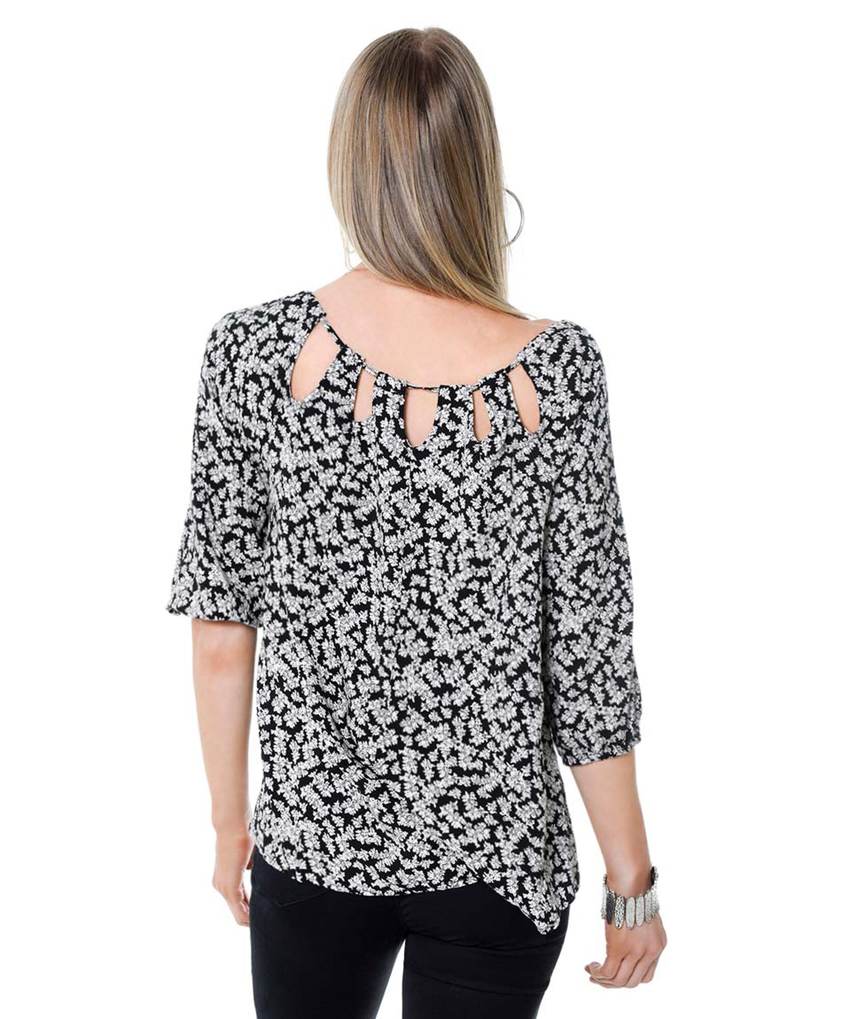 Blusa cuello fantasia Blusa cuello fantasia
