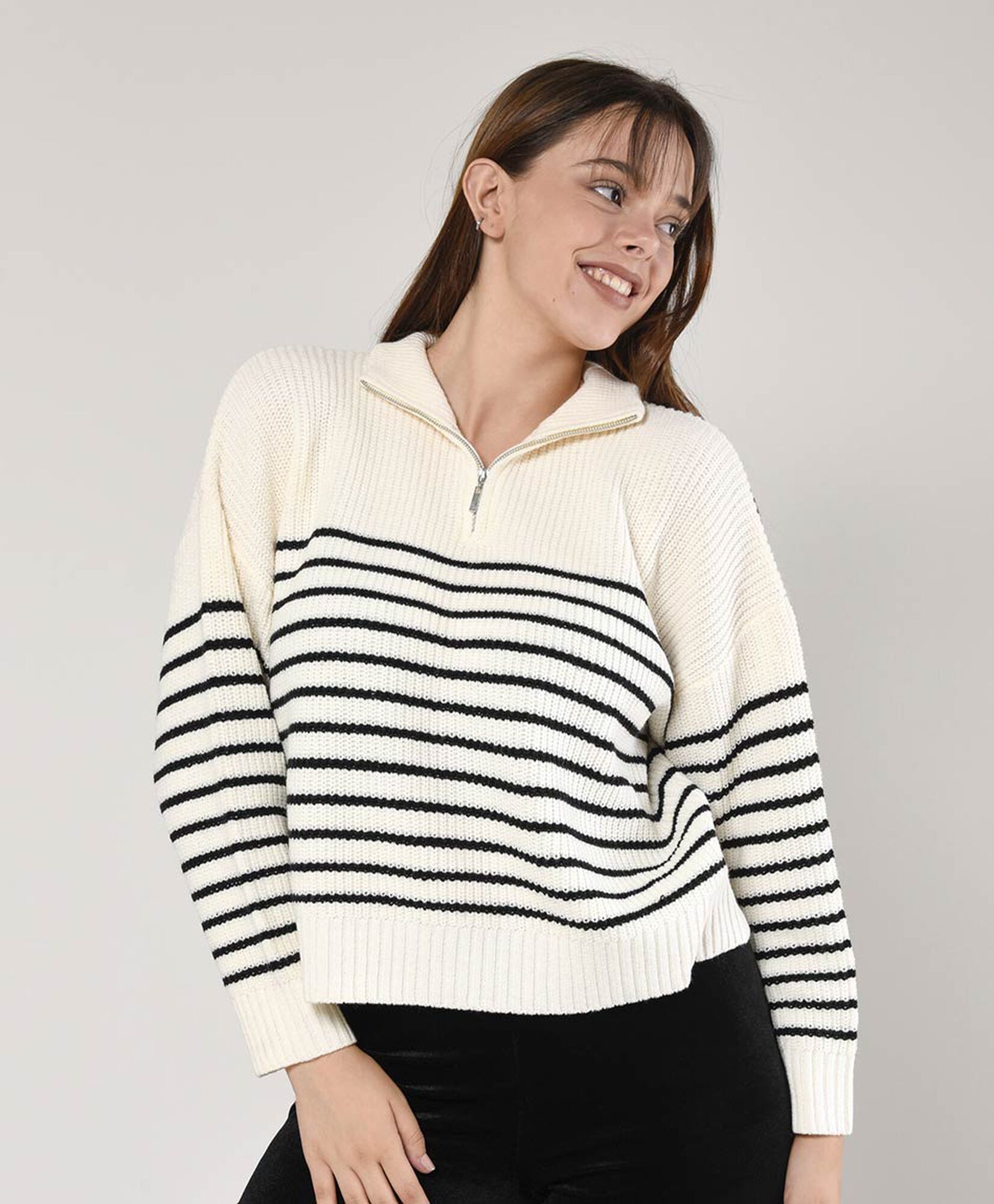 Sweater mujer líneas con cierre Sweater mujer líneas con cierre