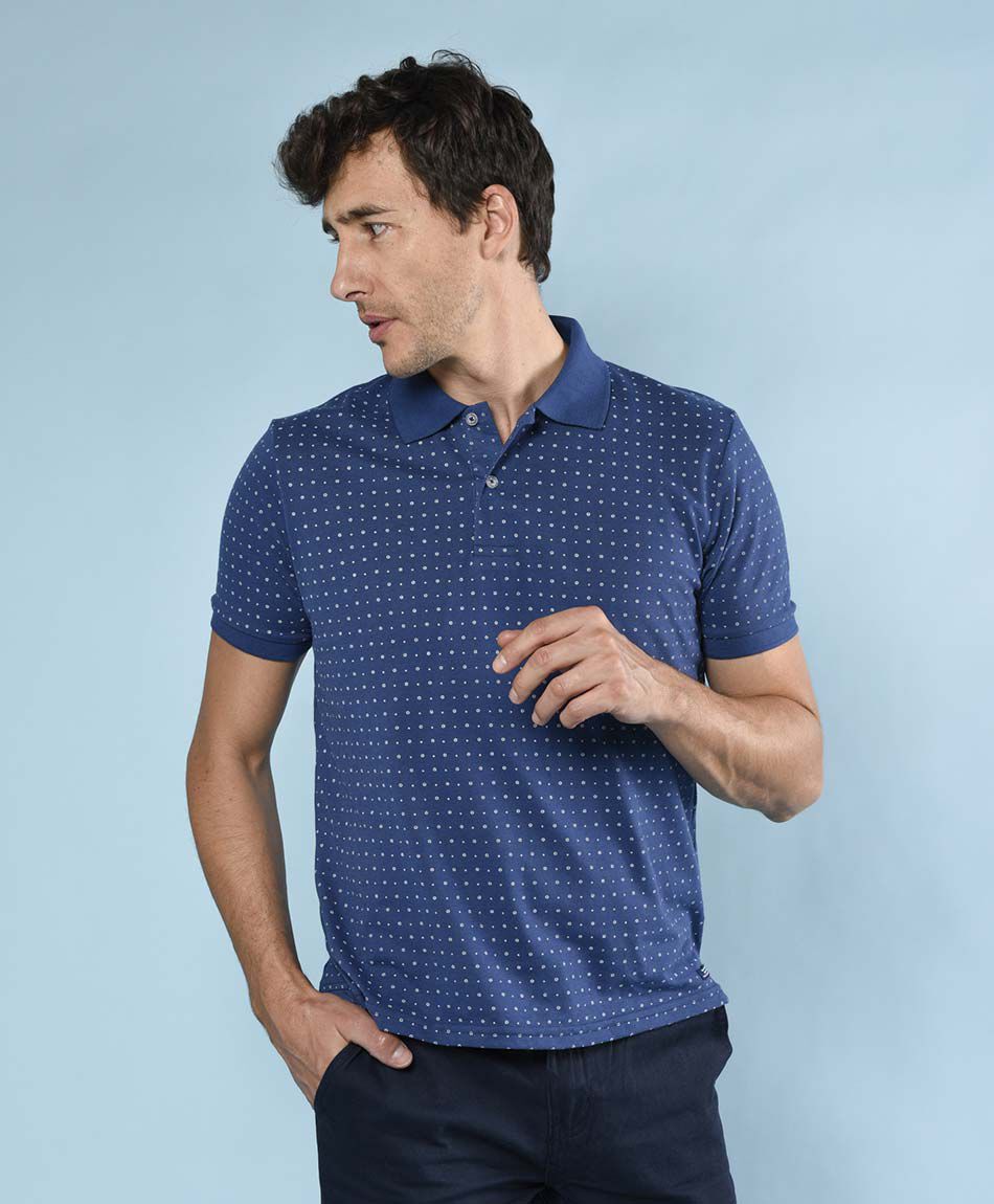 Polera cuello polo estampada
