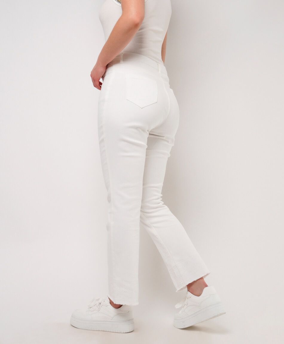 Jeans mujer bordado basta