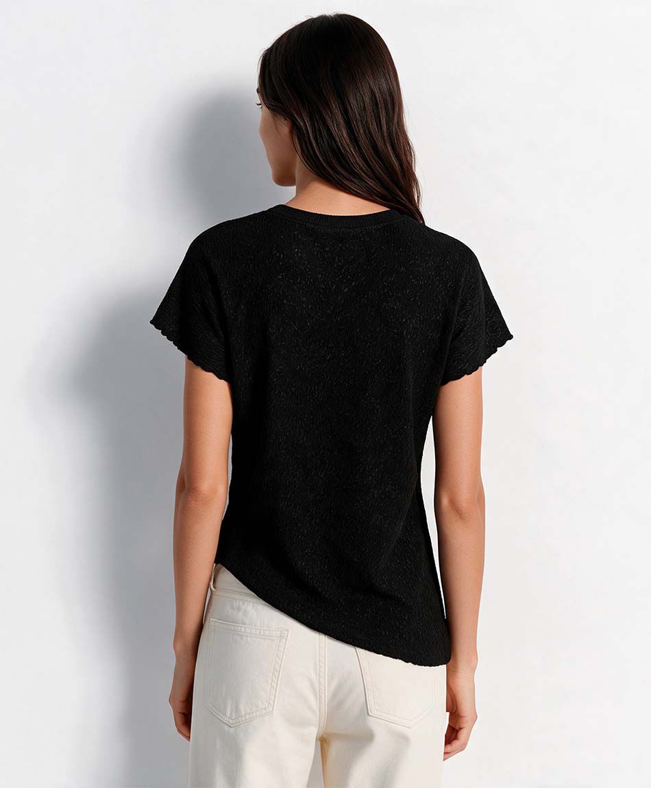 Polera mujer asim&eacute;trica textura