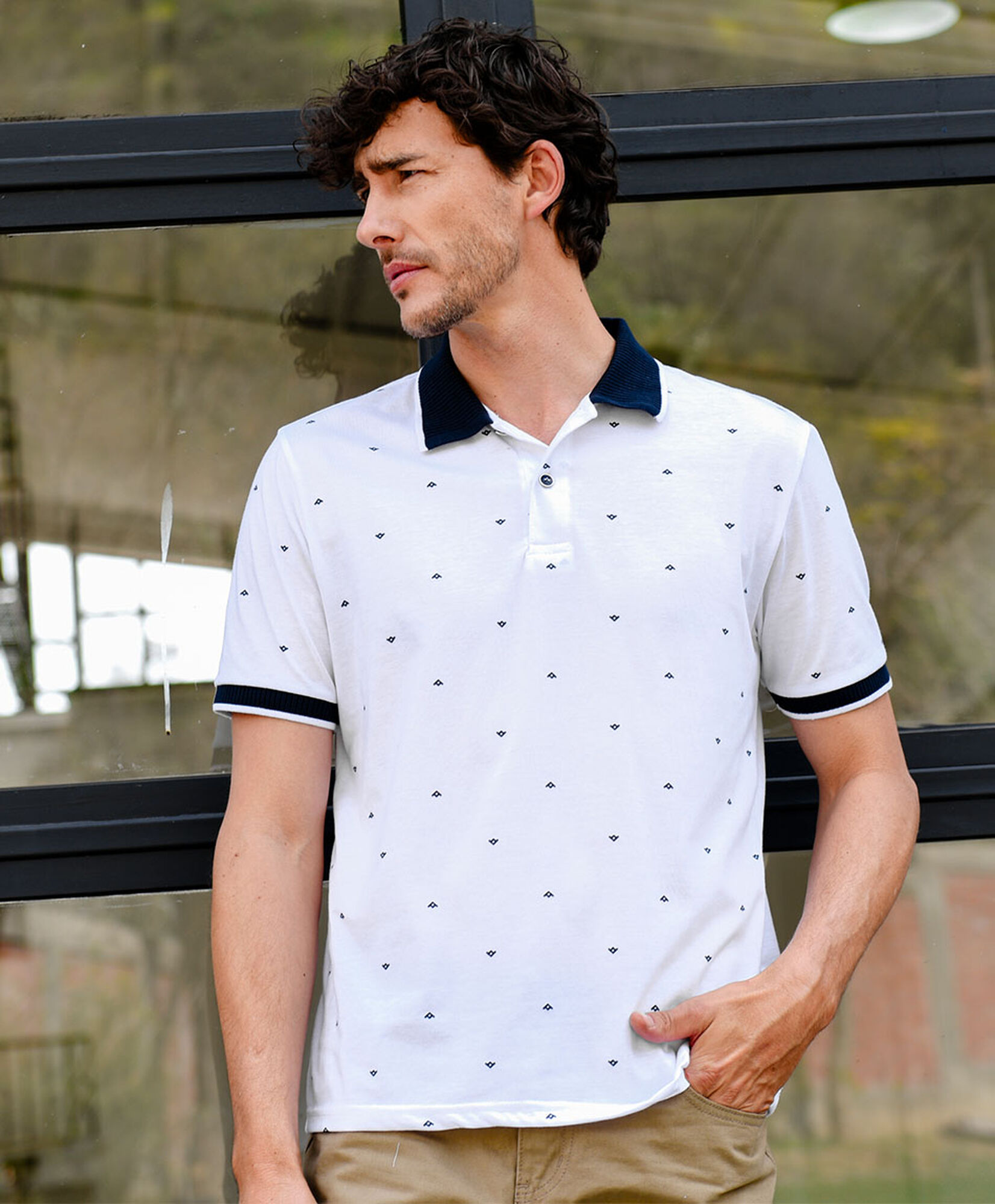 Polera hombre signos cuello piqué Polera hombre signos cuello piqué