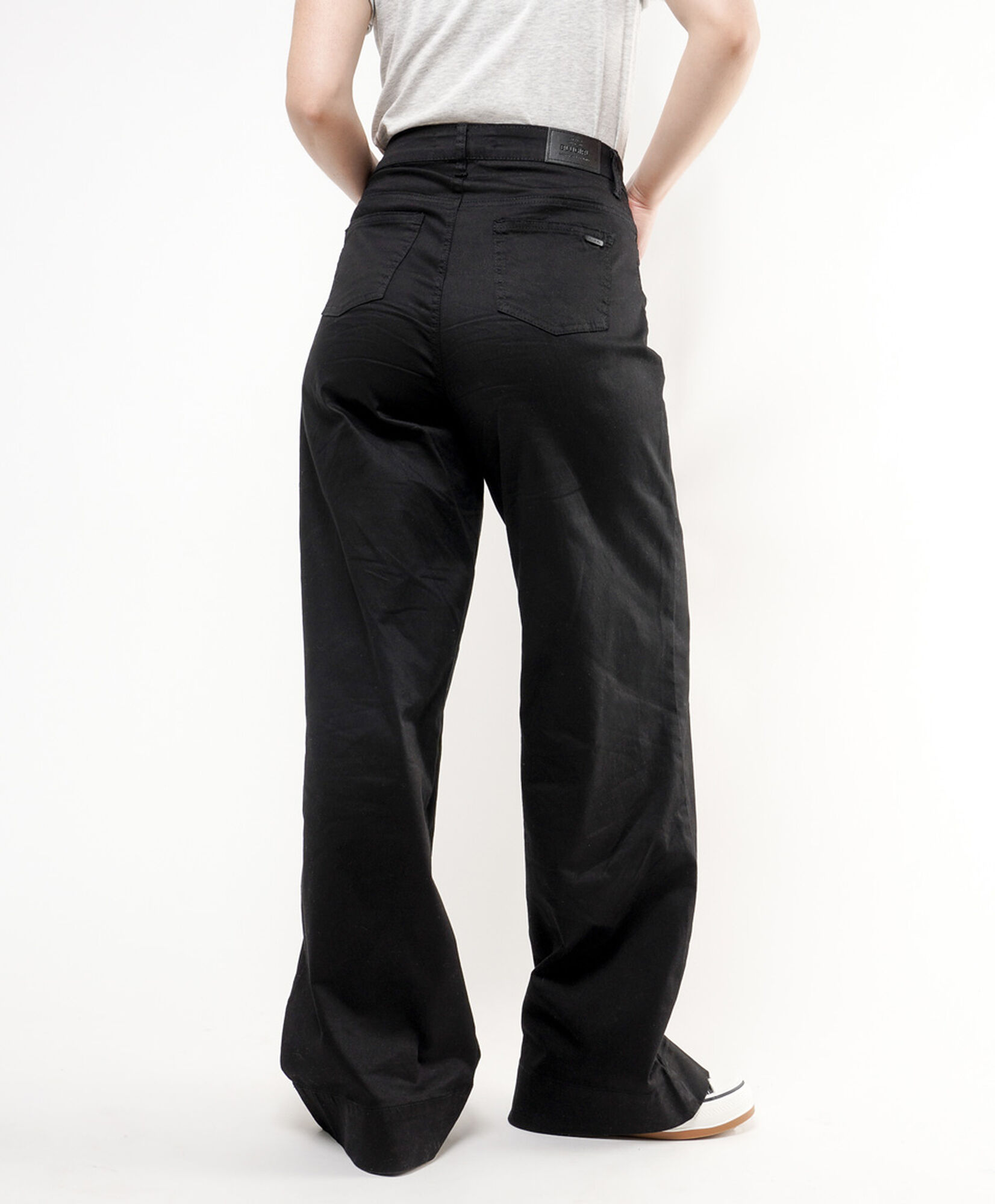 Pantalón mujer negro wide Pantalón mujer negro wide