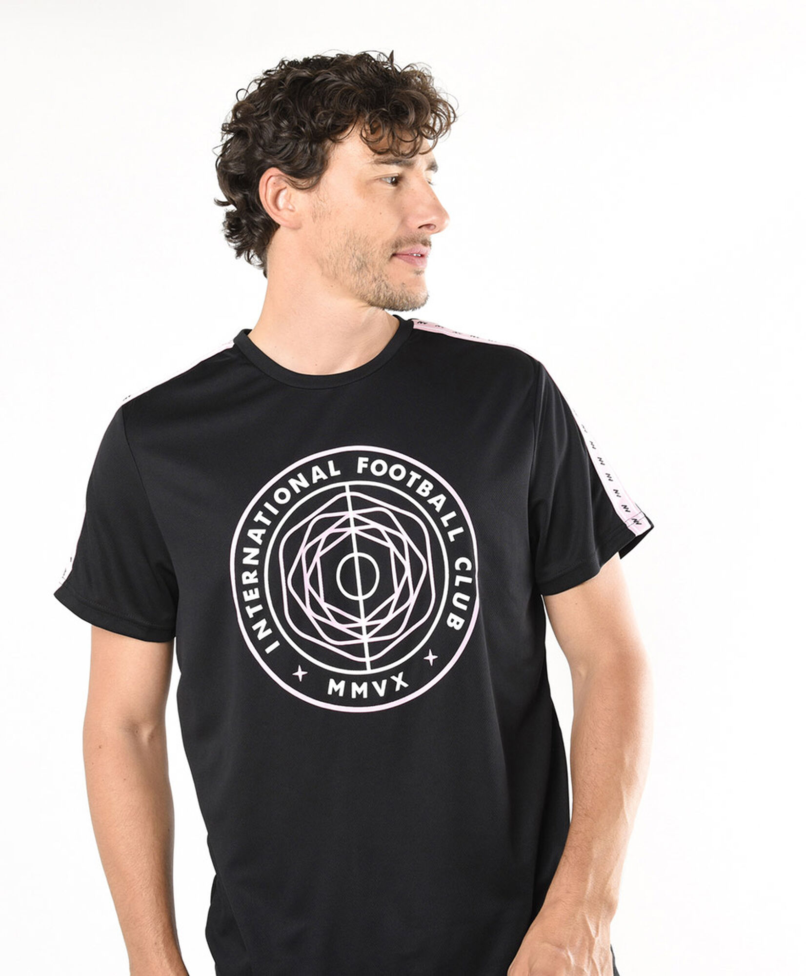 Polera deportiva hombre club Polera deportiva hombre club