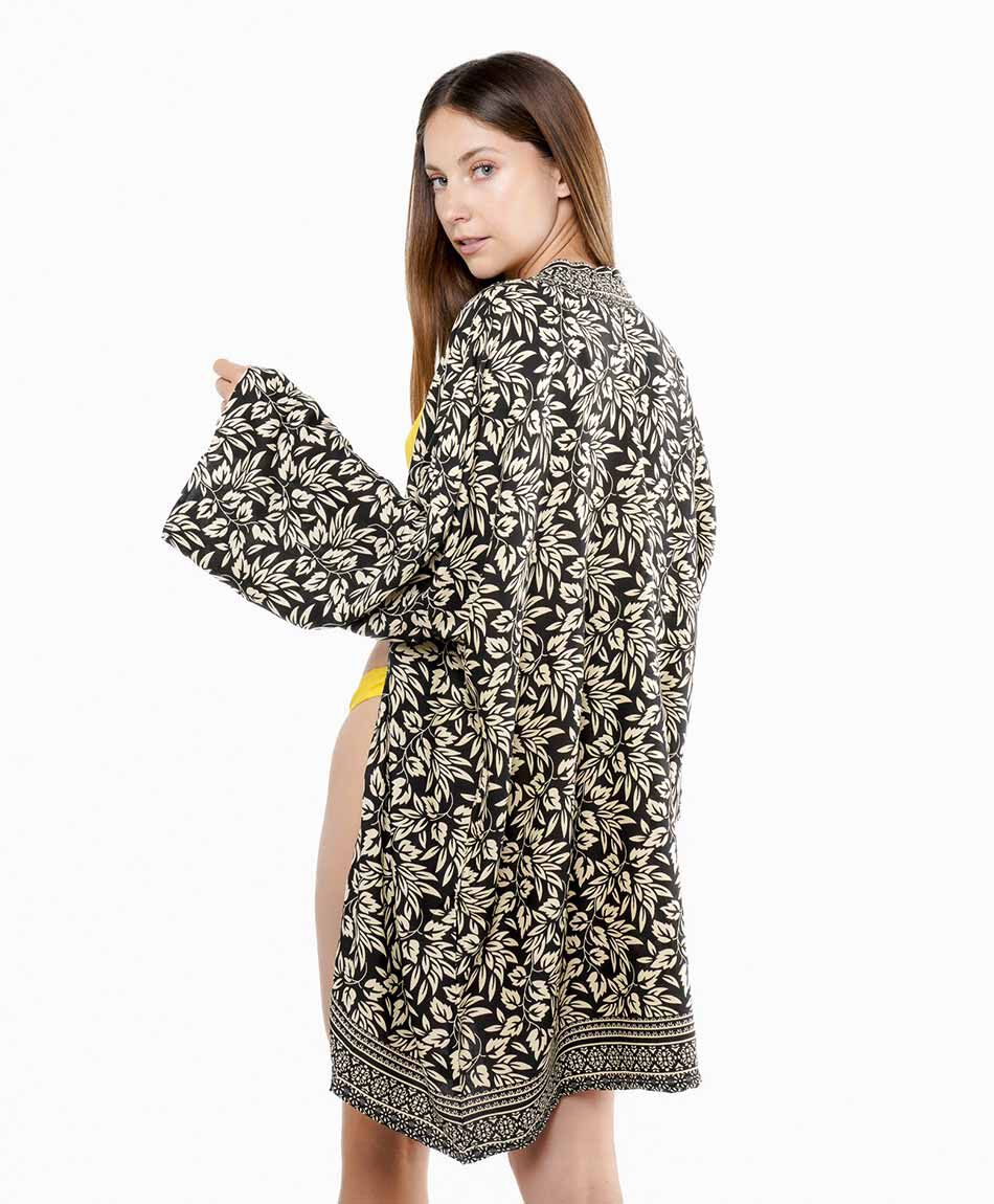 Kimono mujer flowers