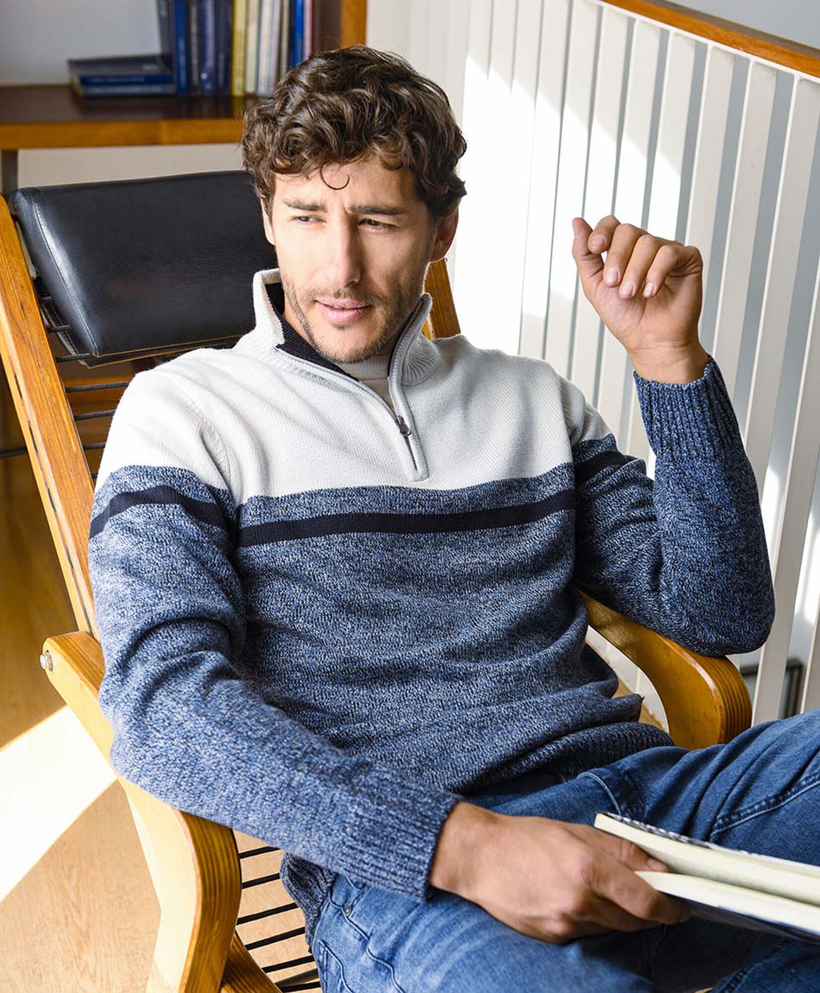 Sweater hombre tricolor Sweater hombre tricolor
