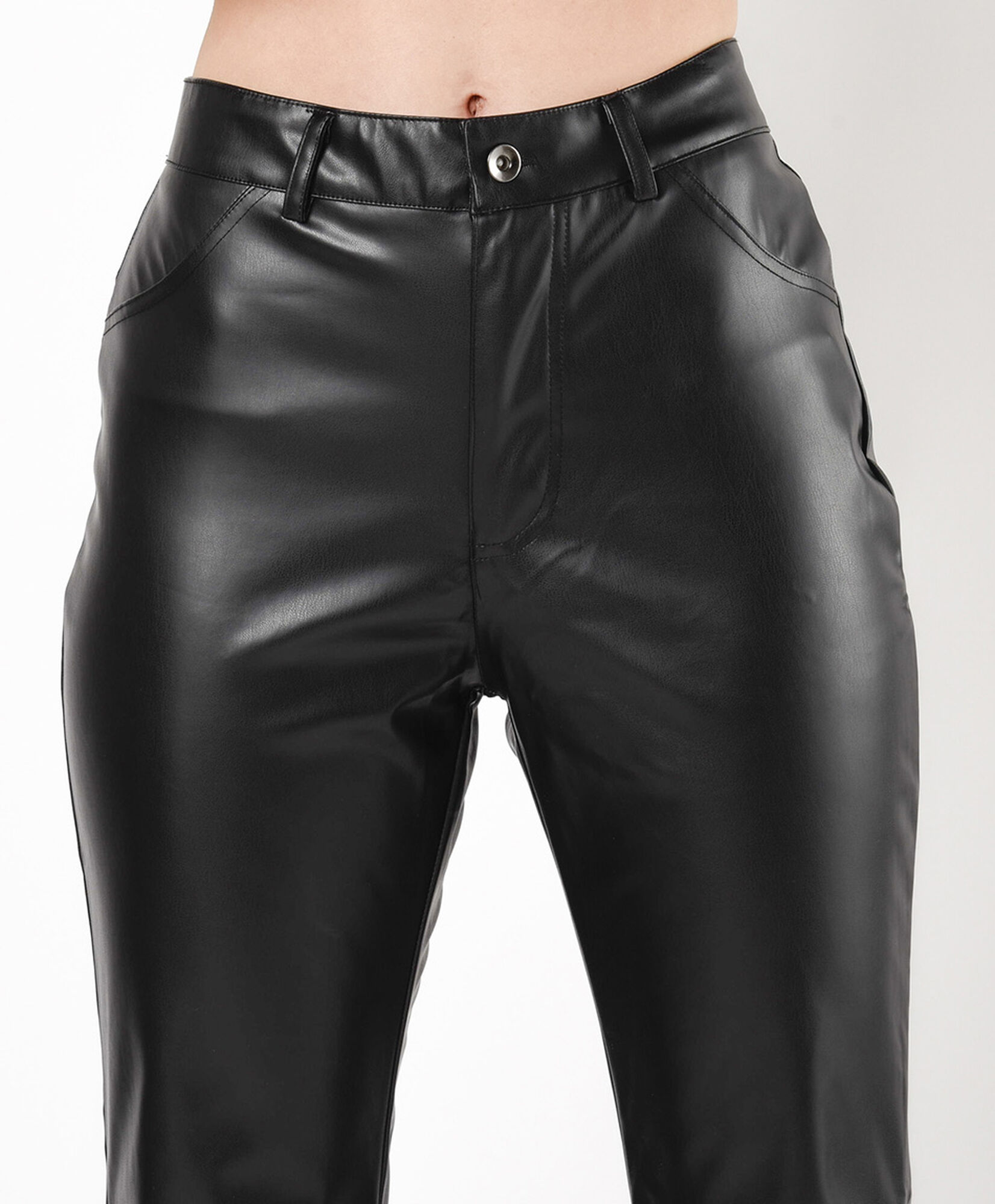 Pantalón mujer cuerina flare Pantalón mujer cuerina flare
