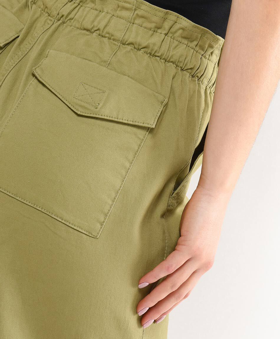 Pantal&oacute;n mujer lazo